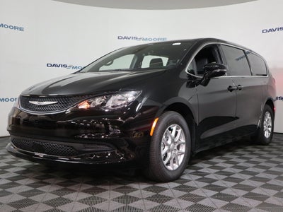 2026 Chrysler Voyager LX