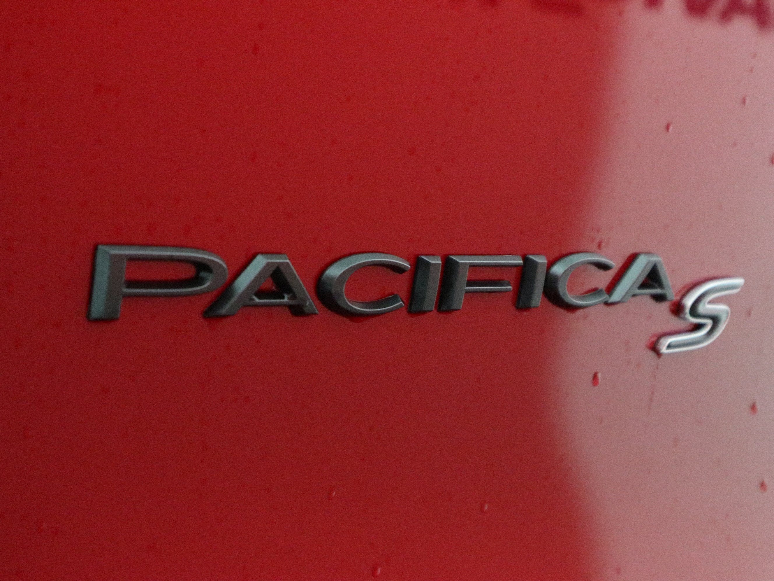 2027 Chrysler Pacifica Limited