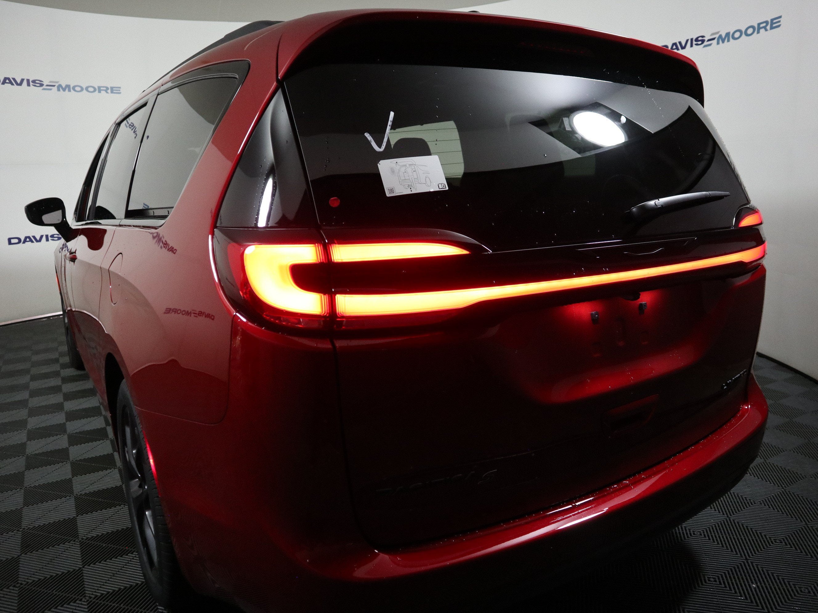 2027 Chrysler Pacifica Limited