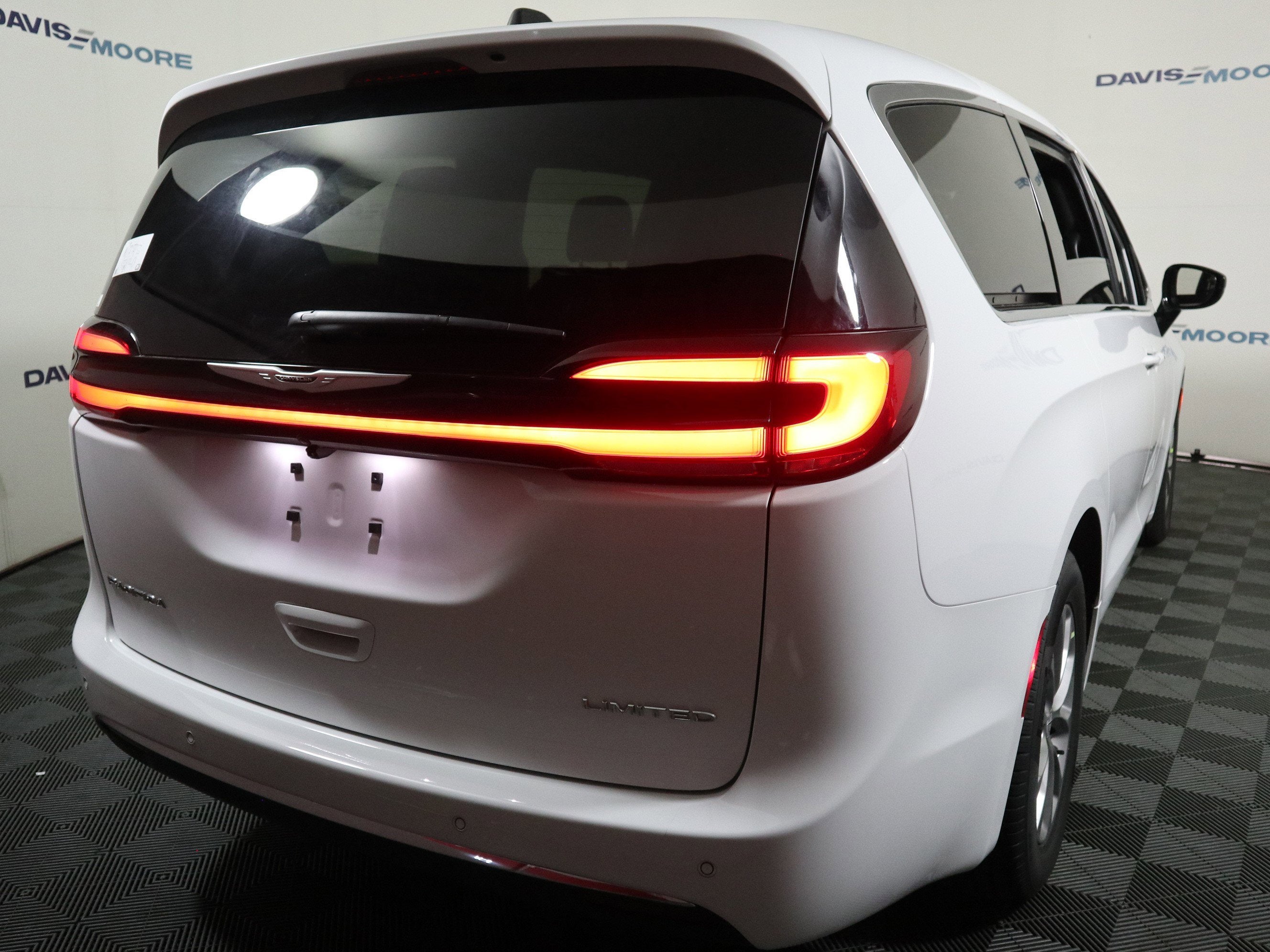 2026 Chrysler Pacifica Limited