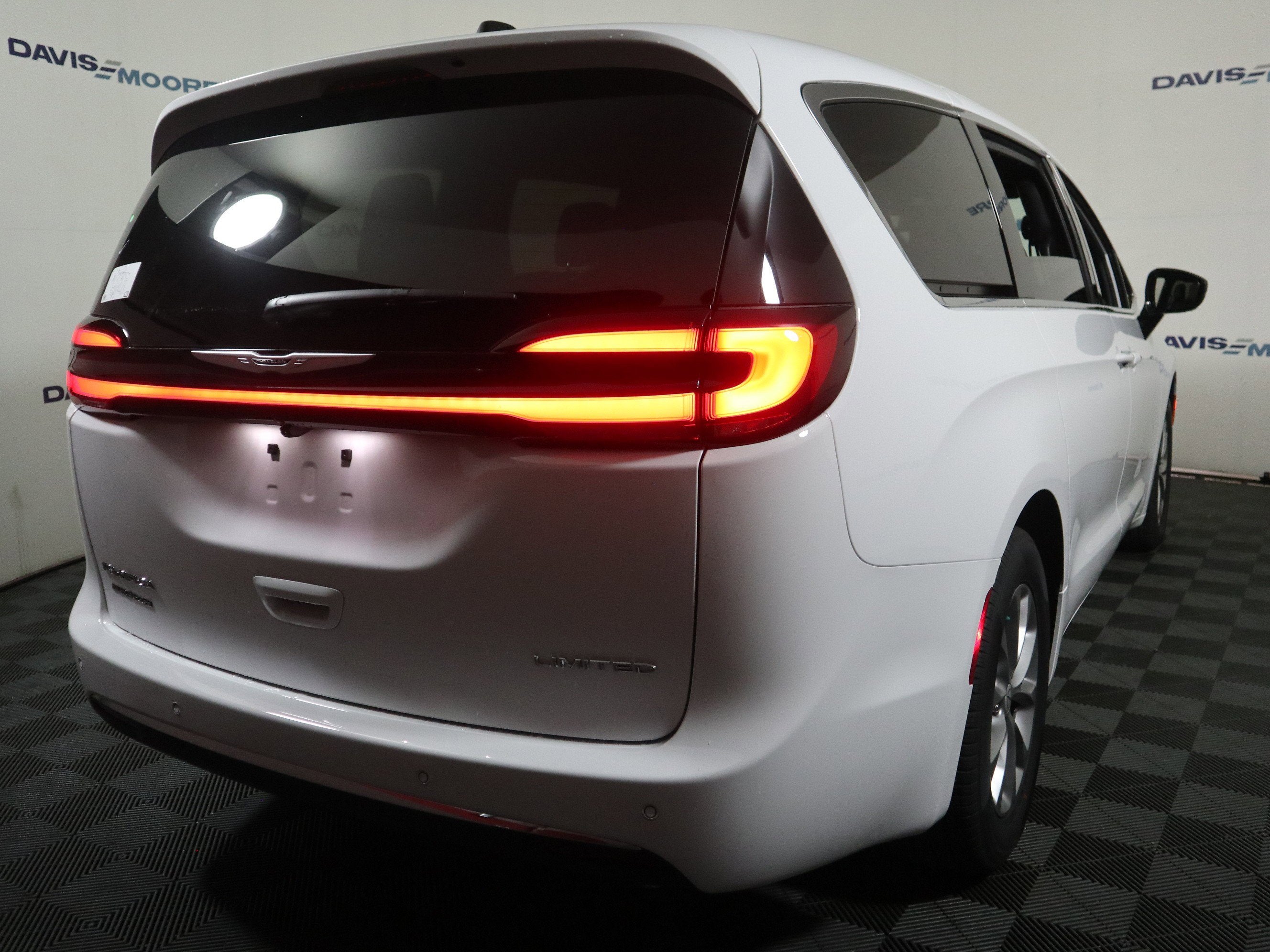 2026 Chrysler Pacifica Limited