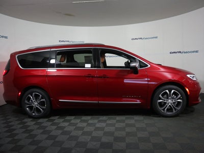 2026 Chrysler Pacifica Pinnacle