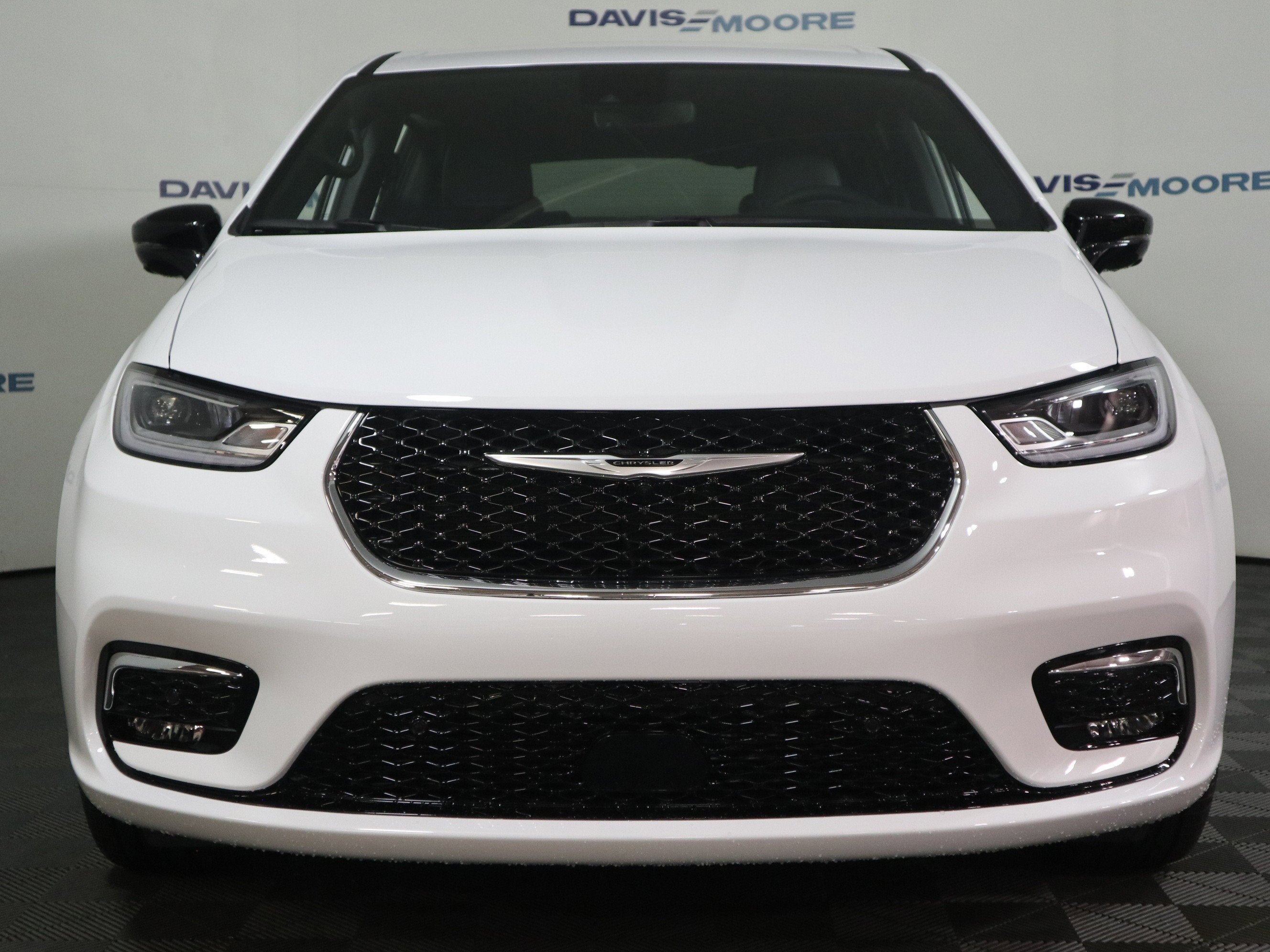 2026 Chrysler Pacifica Select AWD