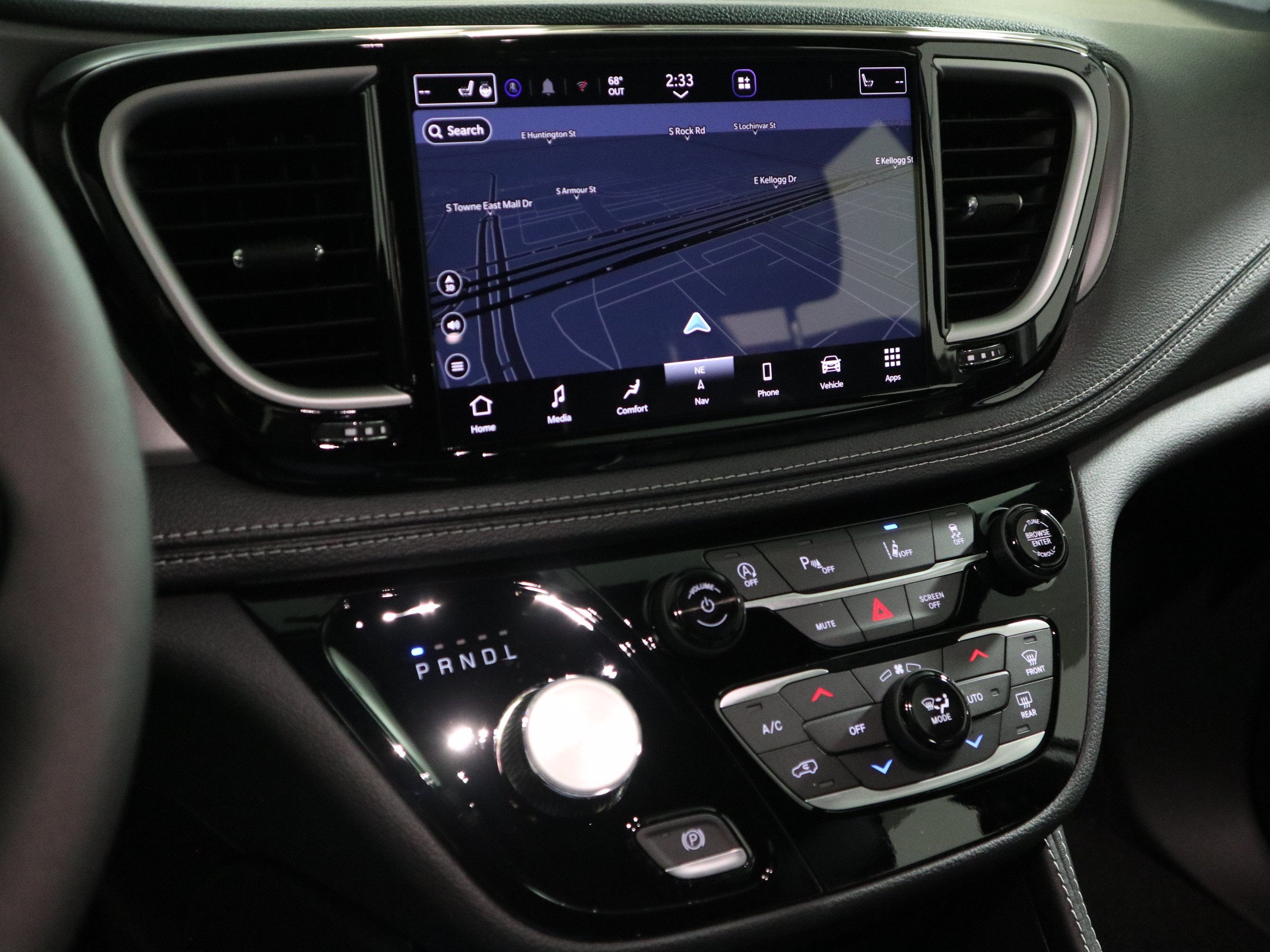 2027 Chrysler Pacifica Limited