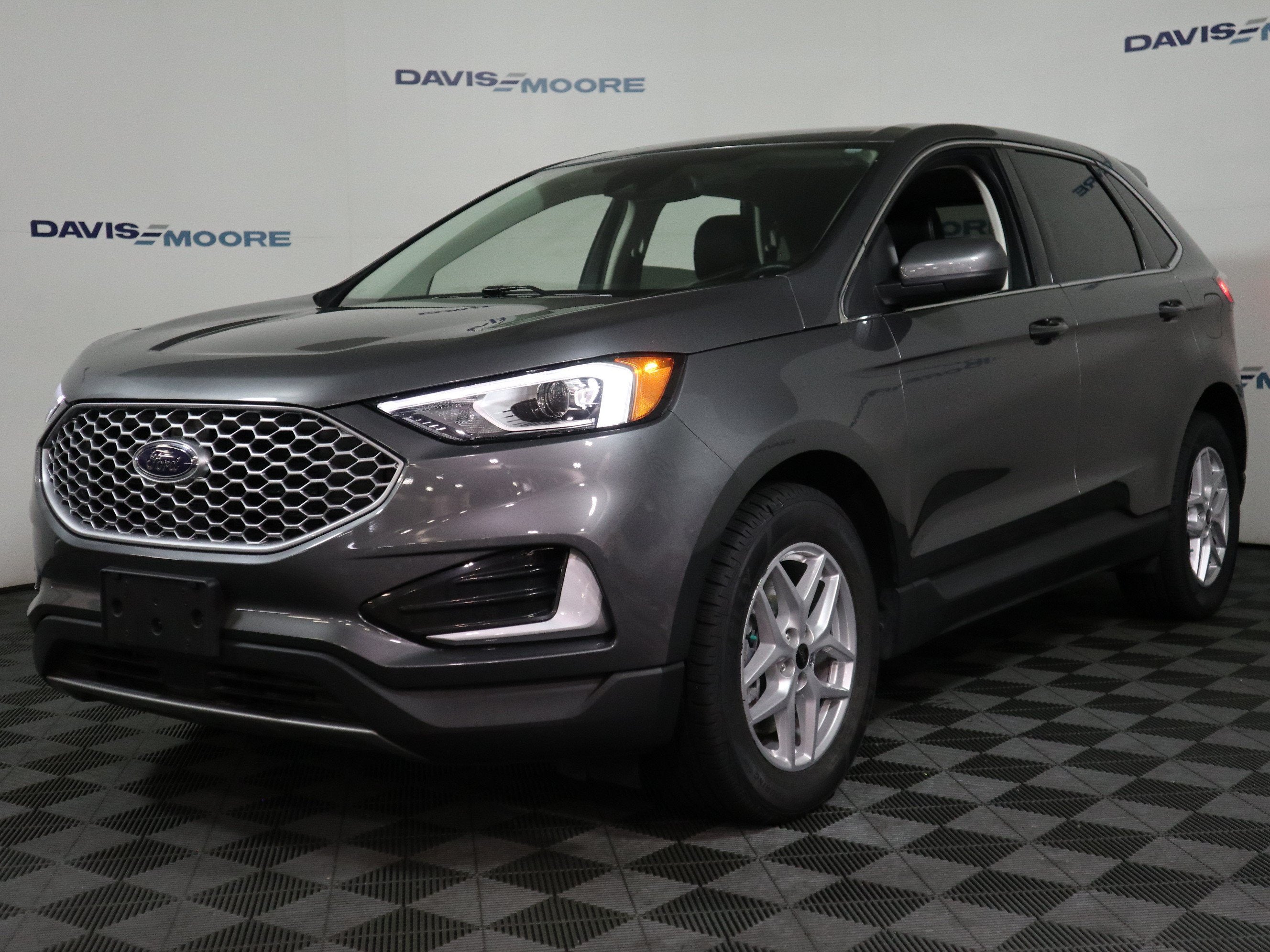 2024 Ford Edge SEL - Photo 12