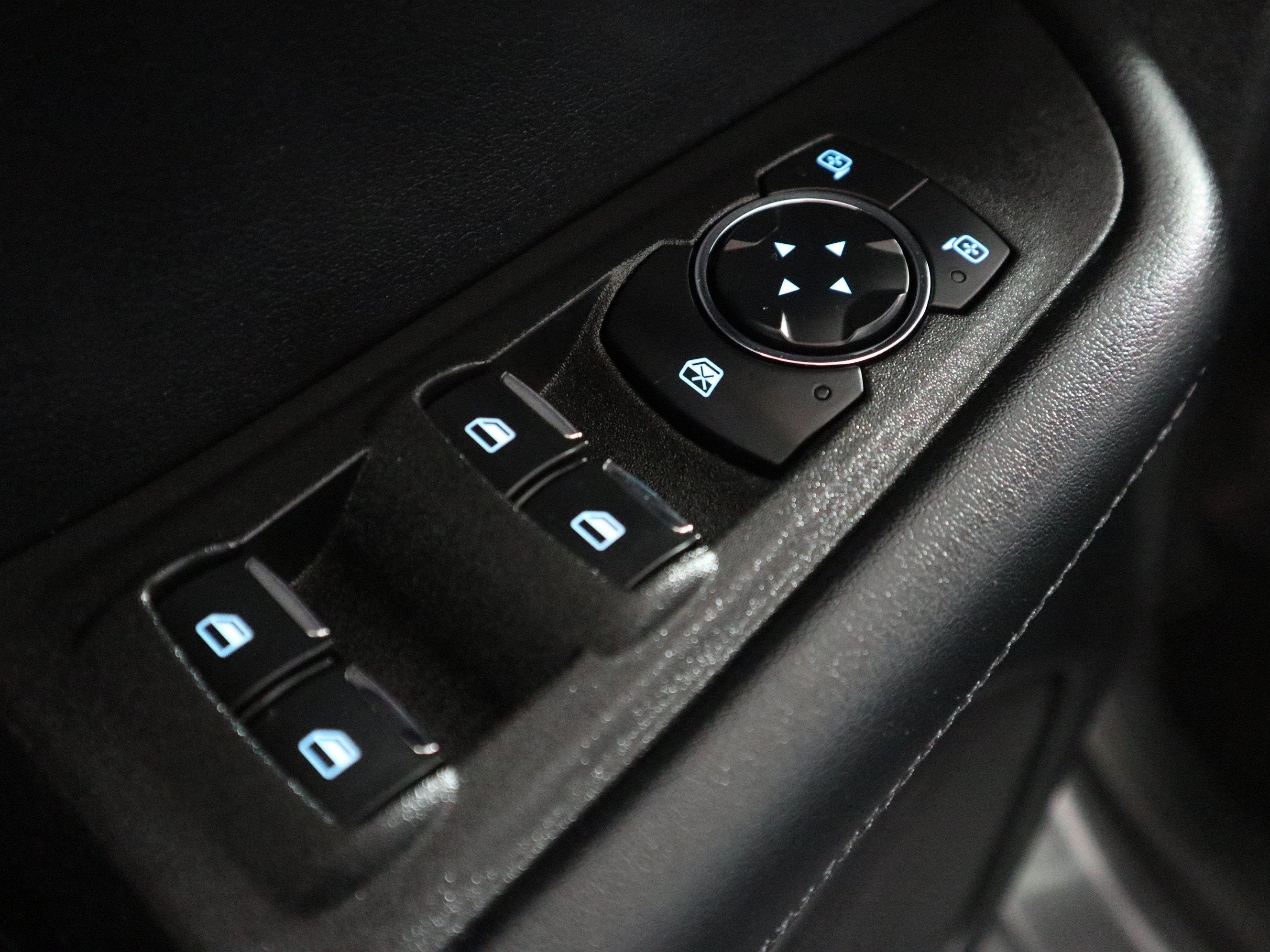 2024 Ford Edge SEL - Photo 25