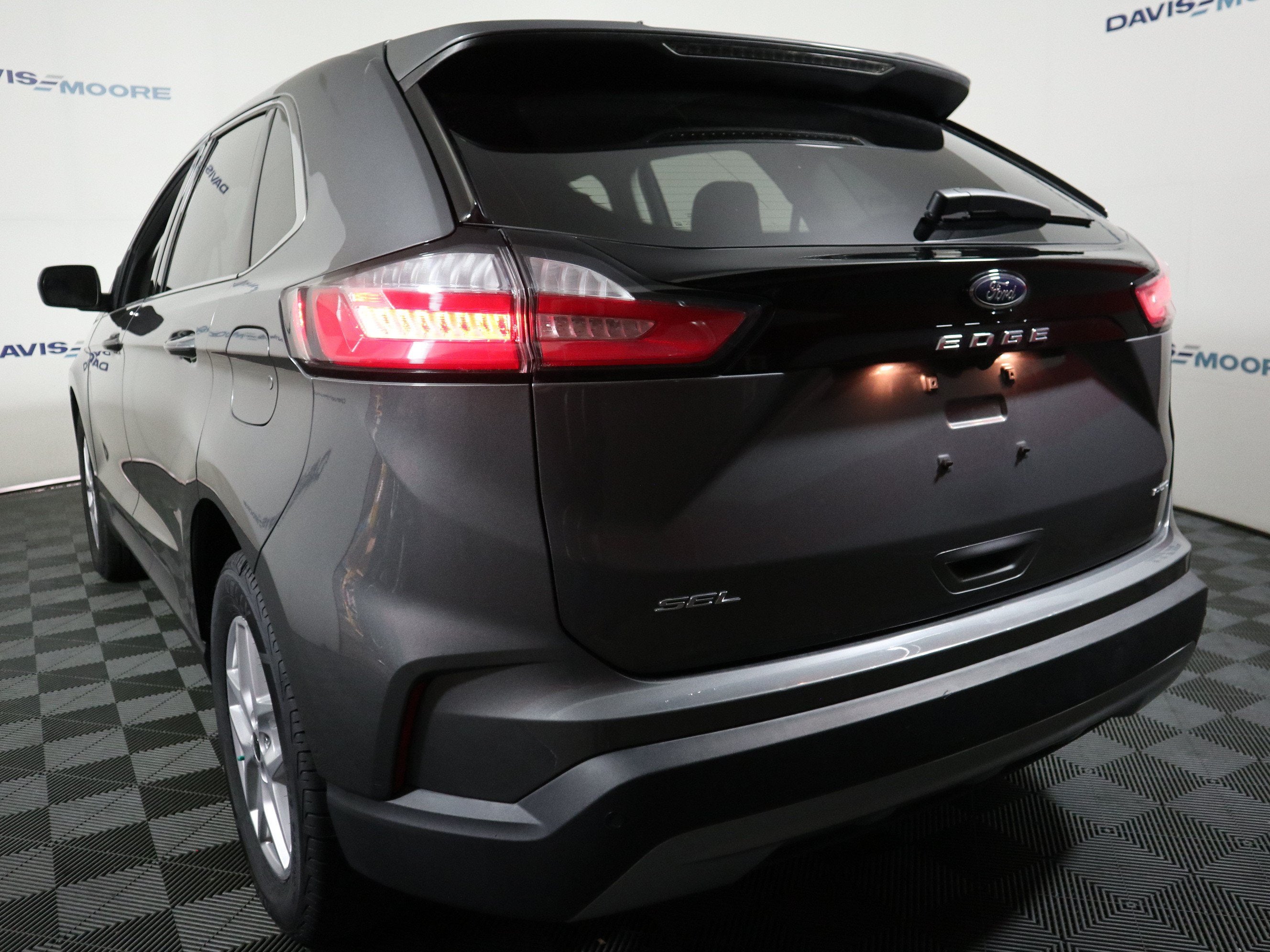 2024 Ford Edge SEL - Photo 9