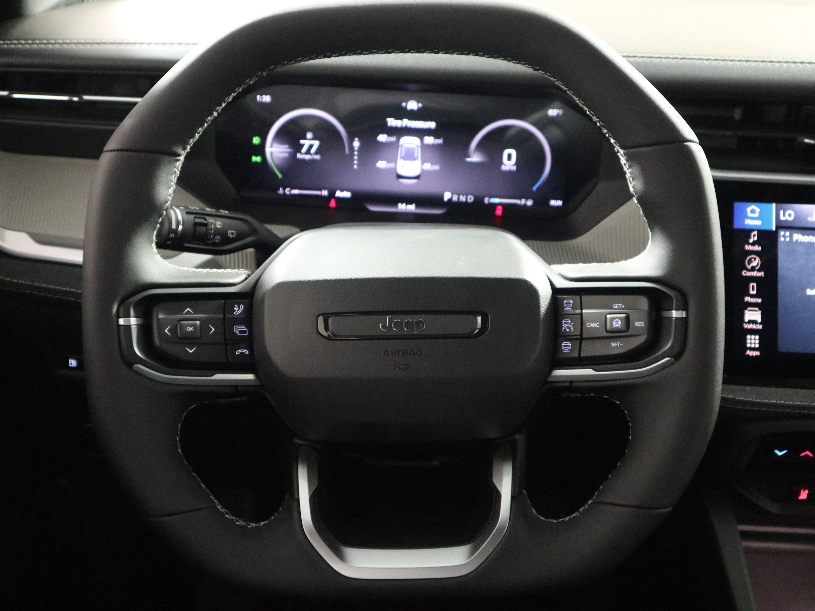 2026 Jeep Cherokee Laredo 4x4