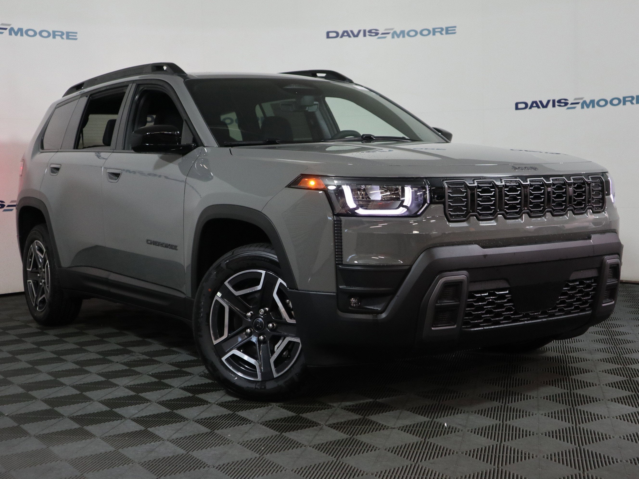2026 Jeep Cherokee Laredo 4x4