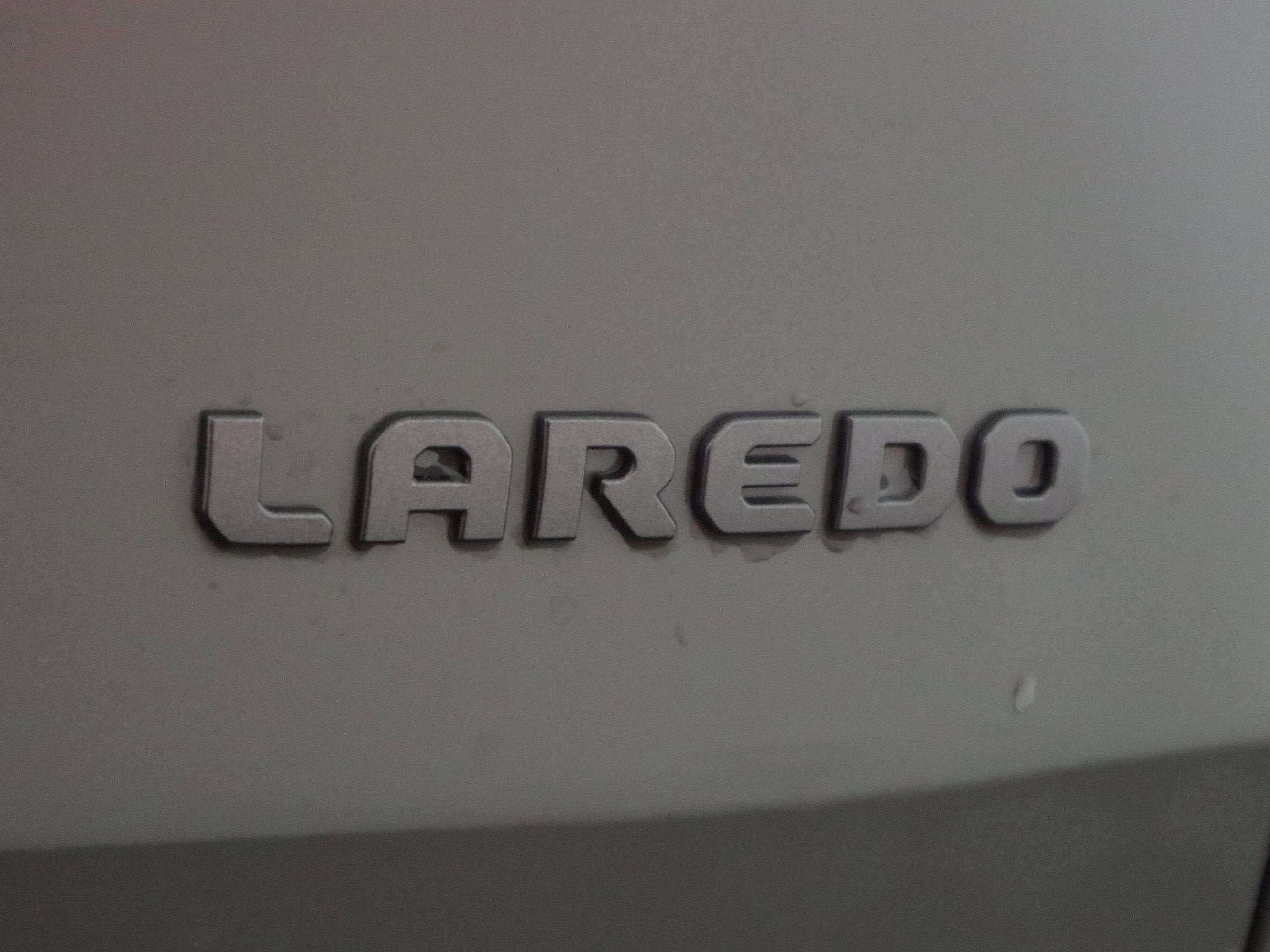 2026 Jeep Cherokee Laredo 4x4