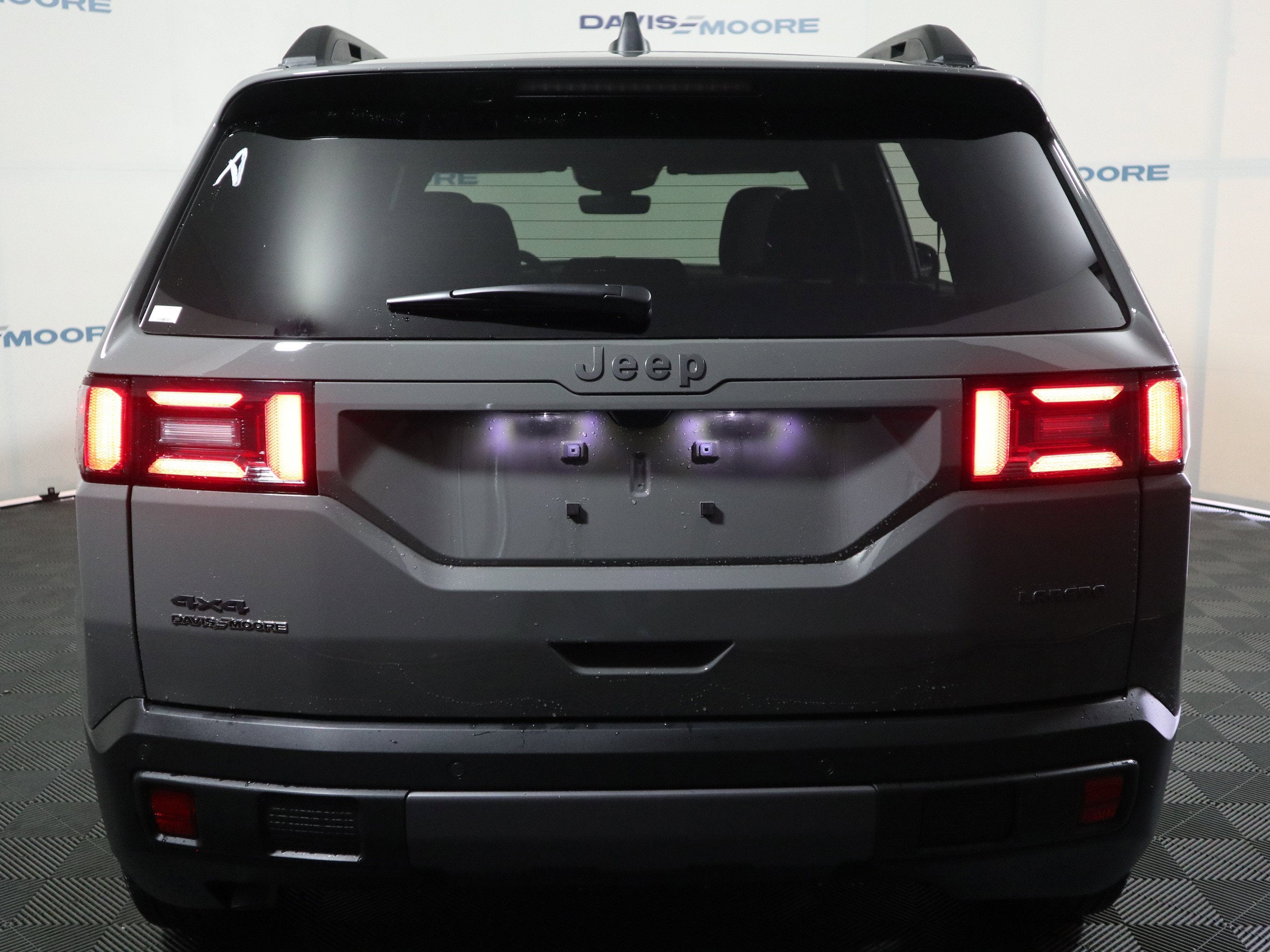 2026 Jeep Cherokee Laredo 4x4