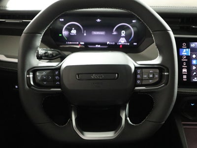 2026 Jeep Cherokee Laredo 4x4