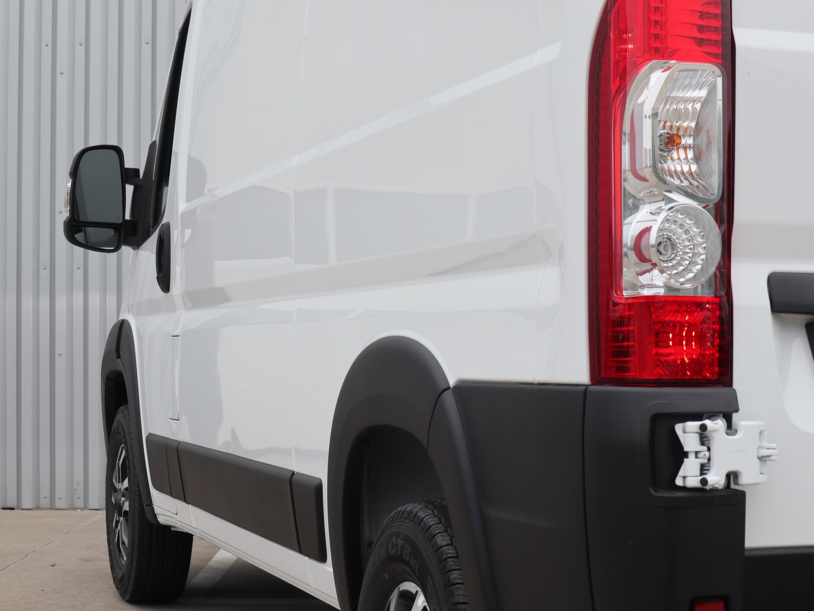 2026 RAM Promaster SLT