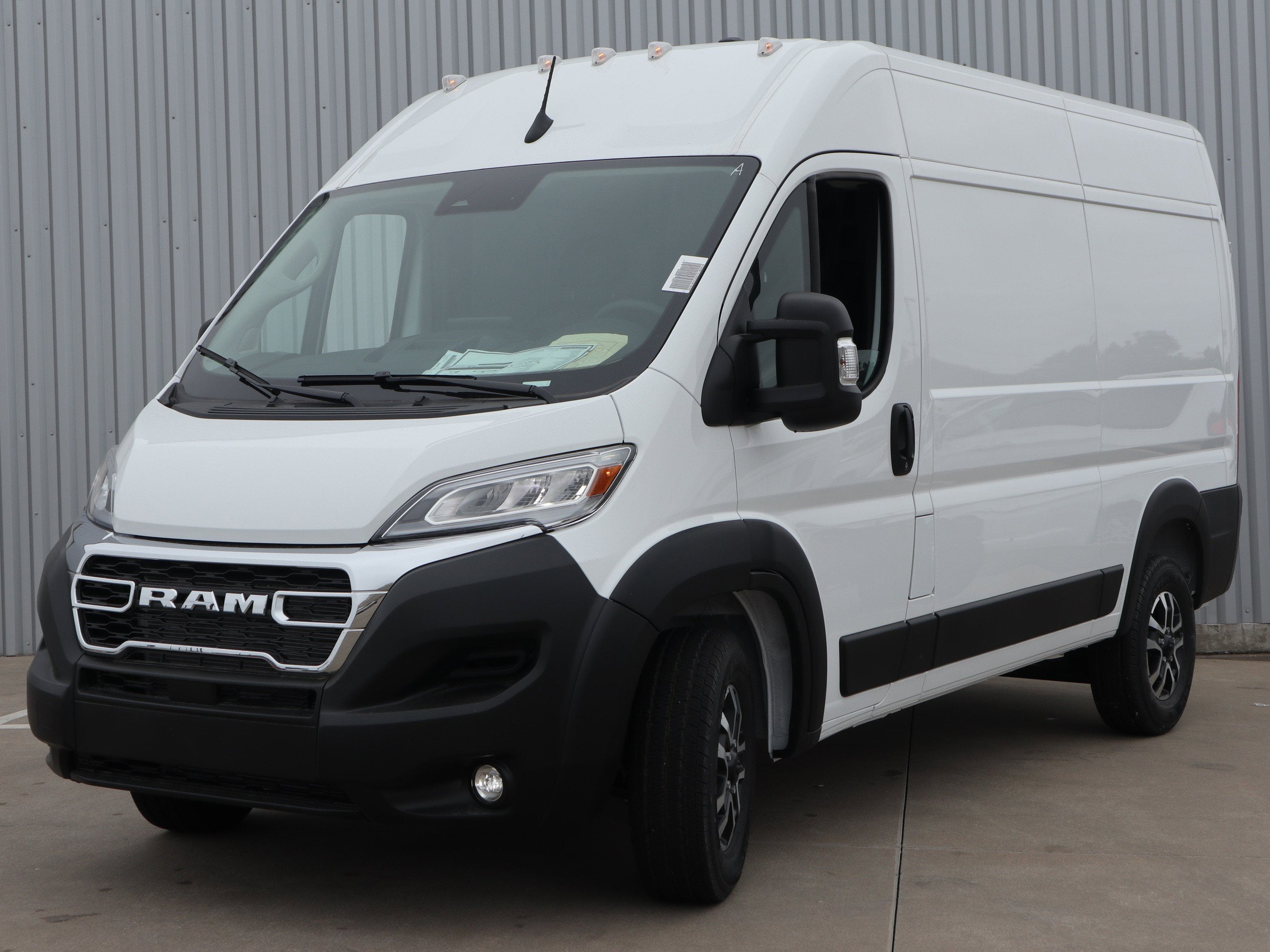 2026 RAM Promaster SLT