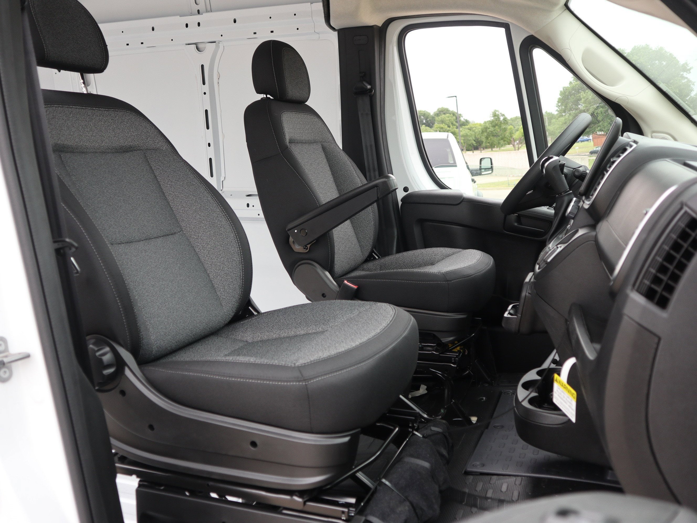 2026 RAM Promaster SLT