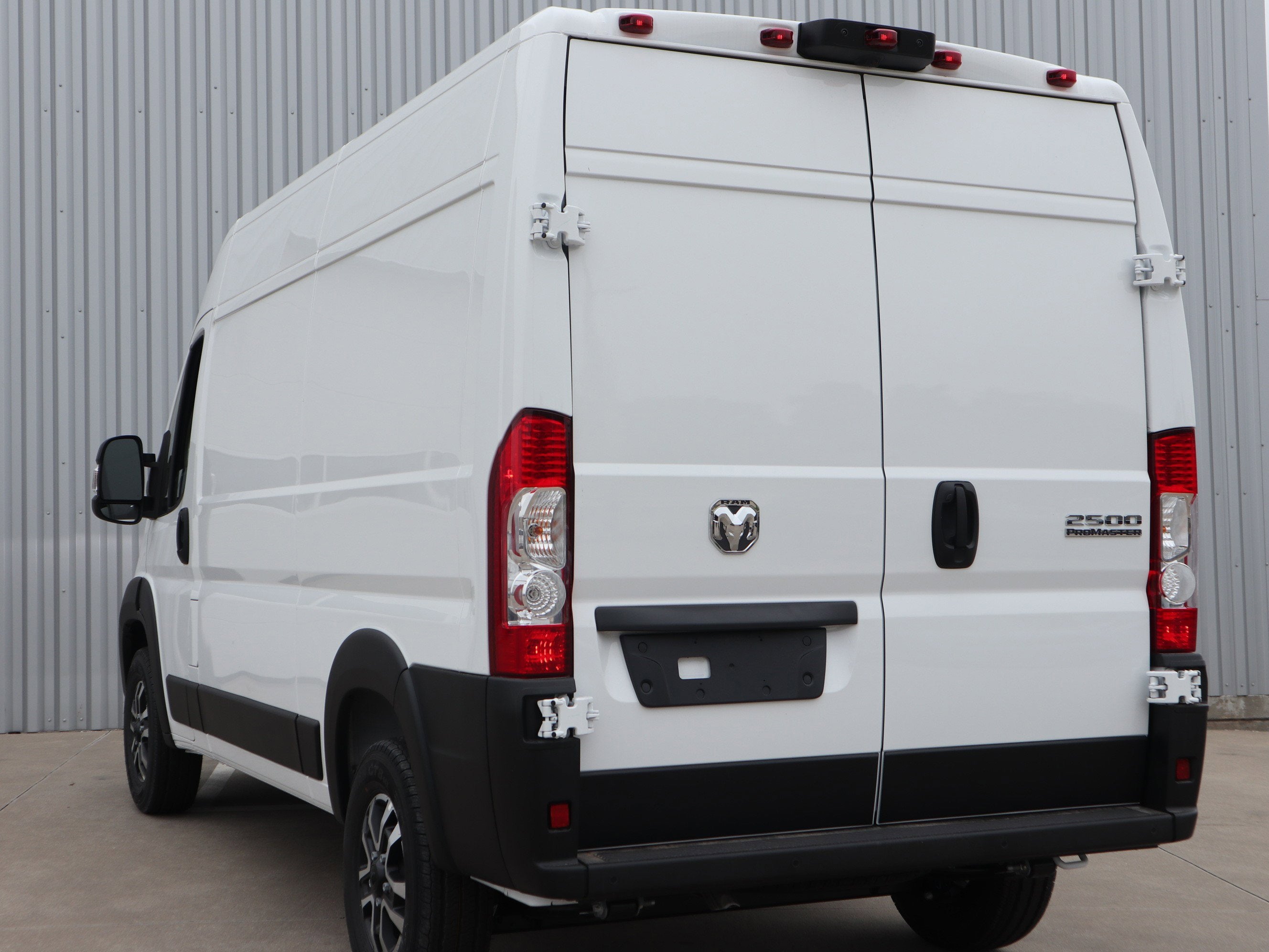 2026 RAM Promaster SLT
