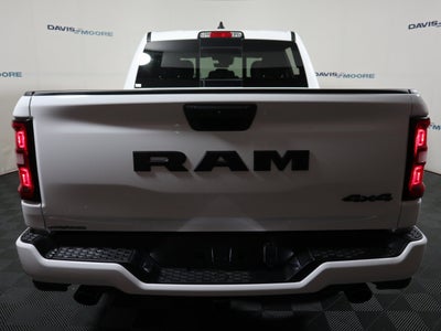 2026 RAM 1500 Express Crew Cab 4x4