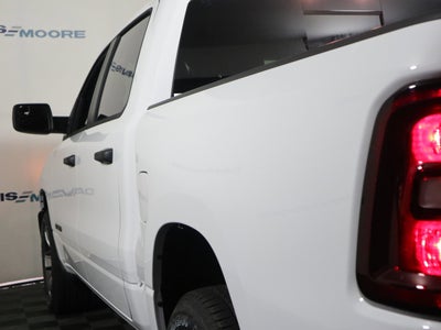 2026 RAM 1500 Express Crew Cab 4x4