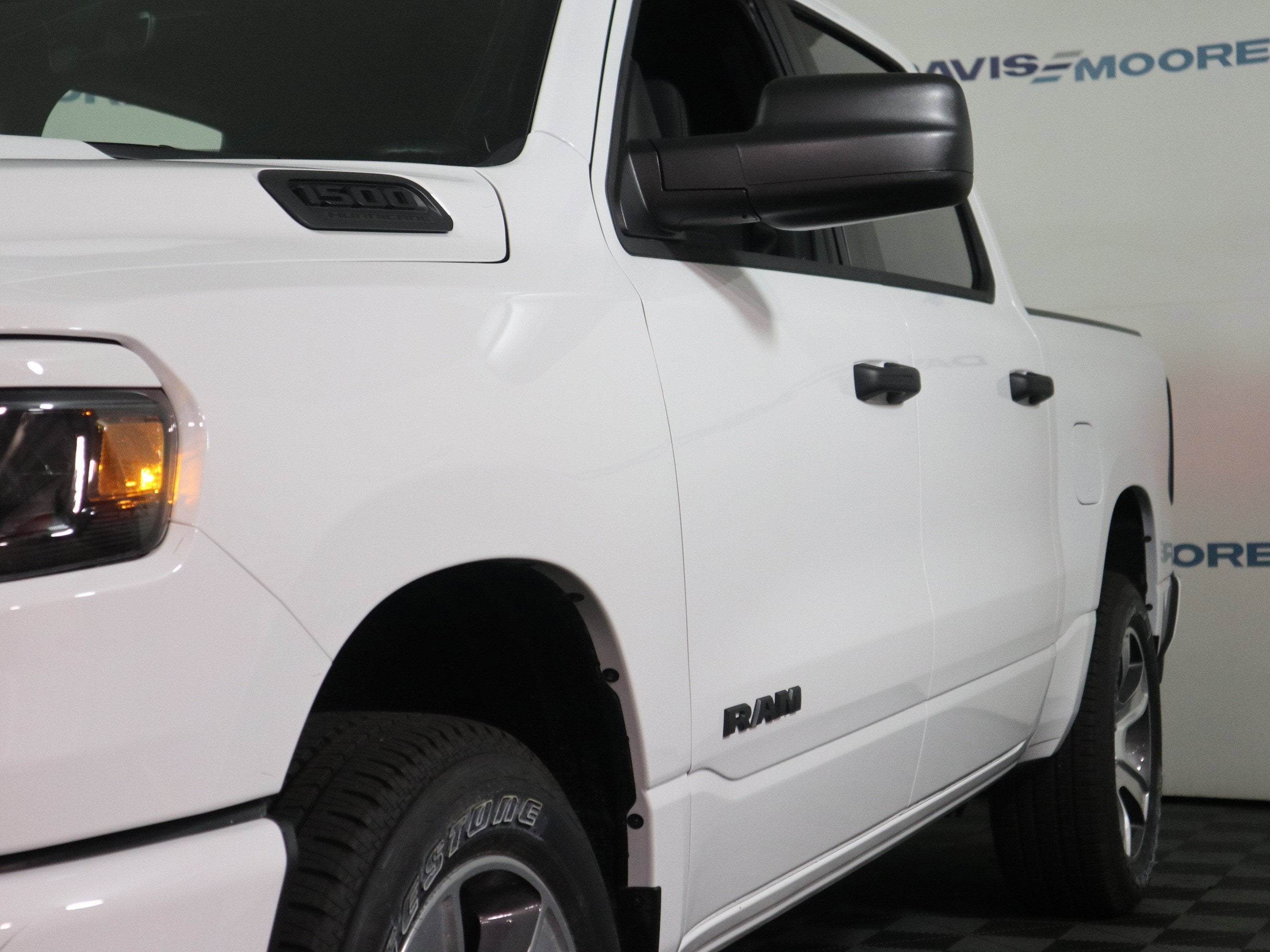 2026 RAM 1500 Express Crew Cab 4x4