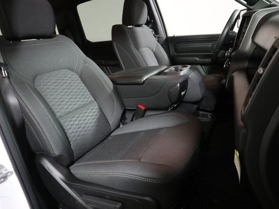 2026 RAM 1500 Express Crew Cab 4x4