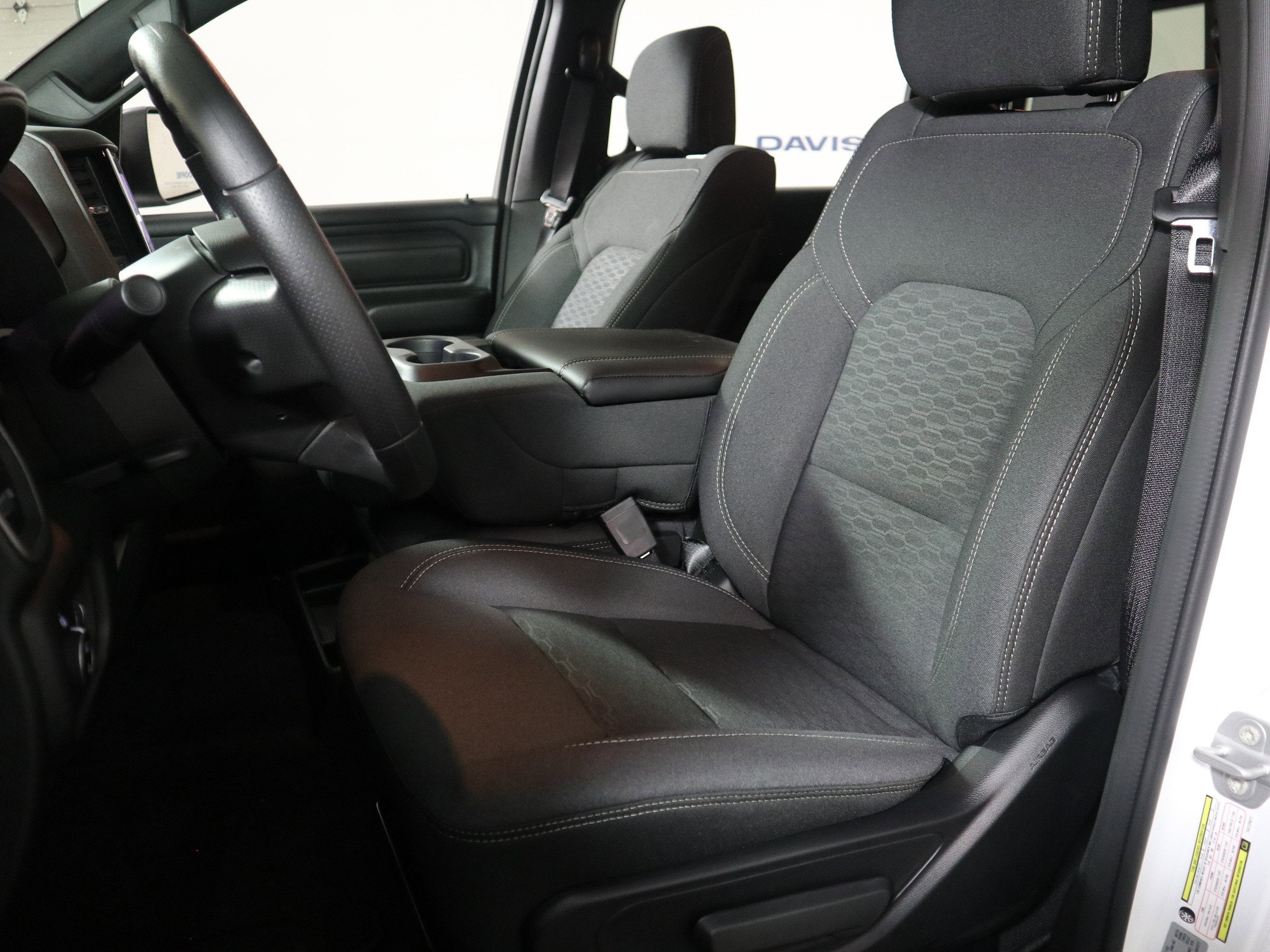 2026 RAM 1500 Express Crew Cab 4x4