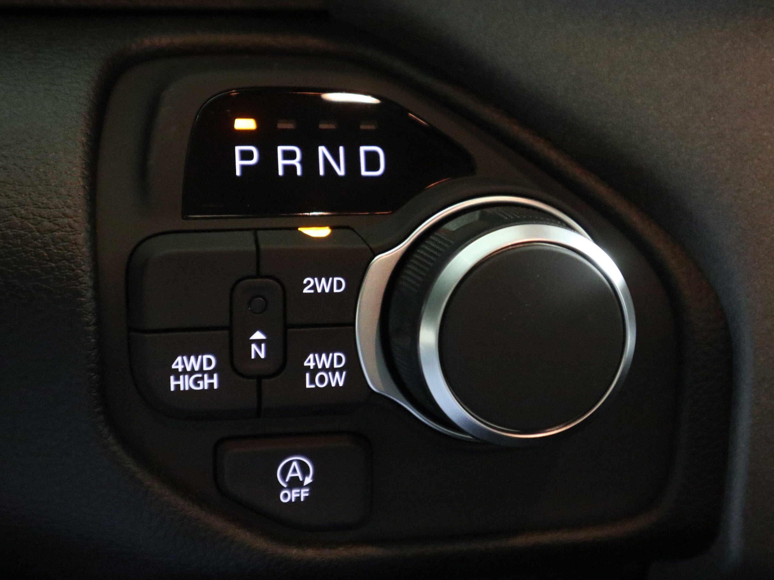 2026 RAM 1500 Express Crew Cab 4x4