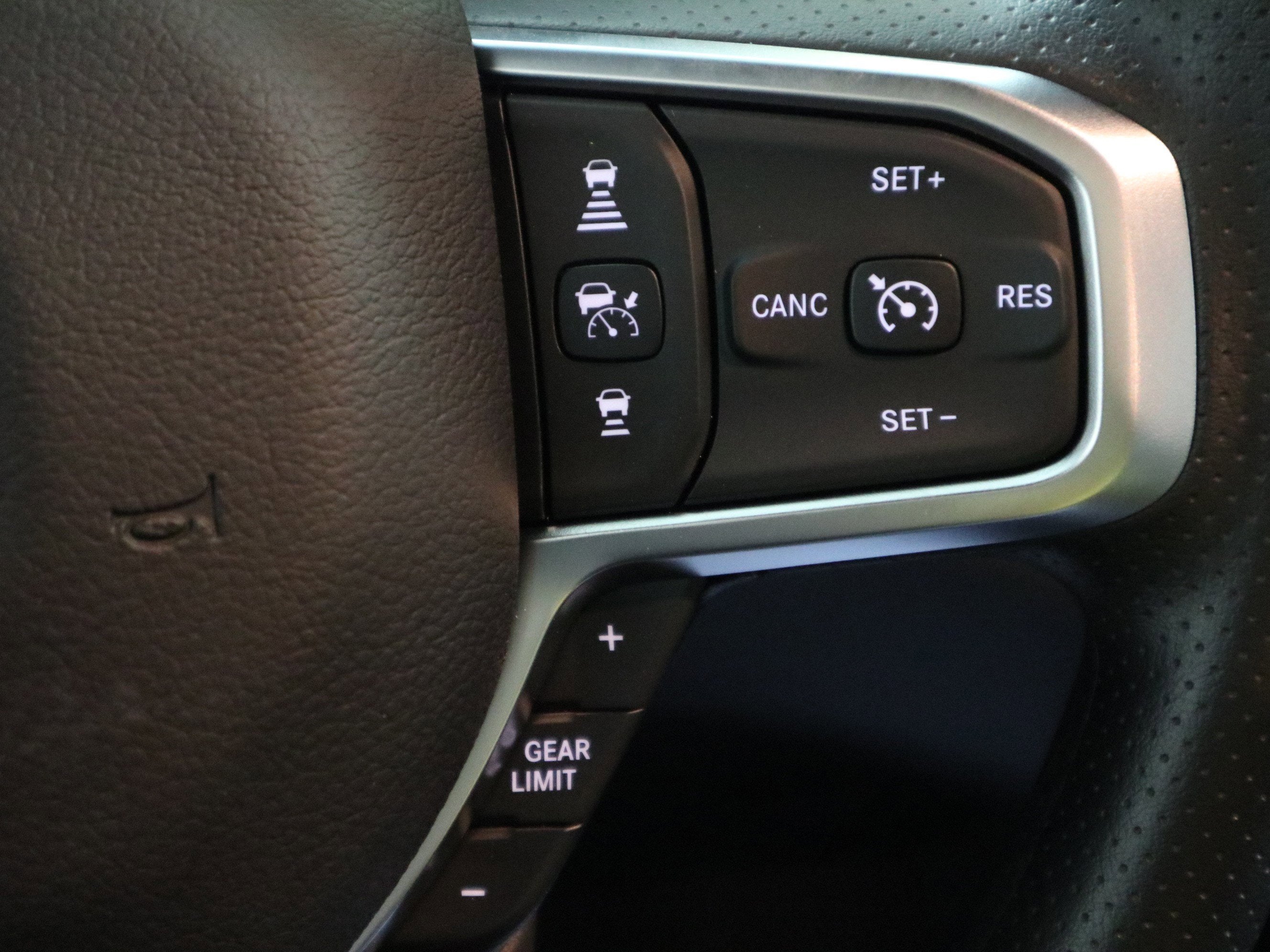 2026 RAM 1500 Express Crew Cab 4x4