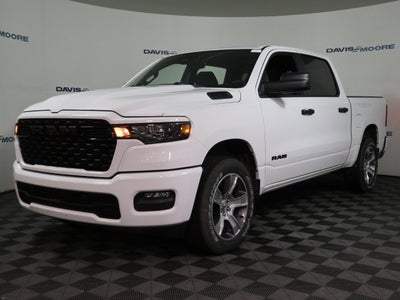 2026 RAM 1500 Express Crew Cab 4x4