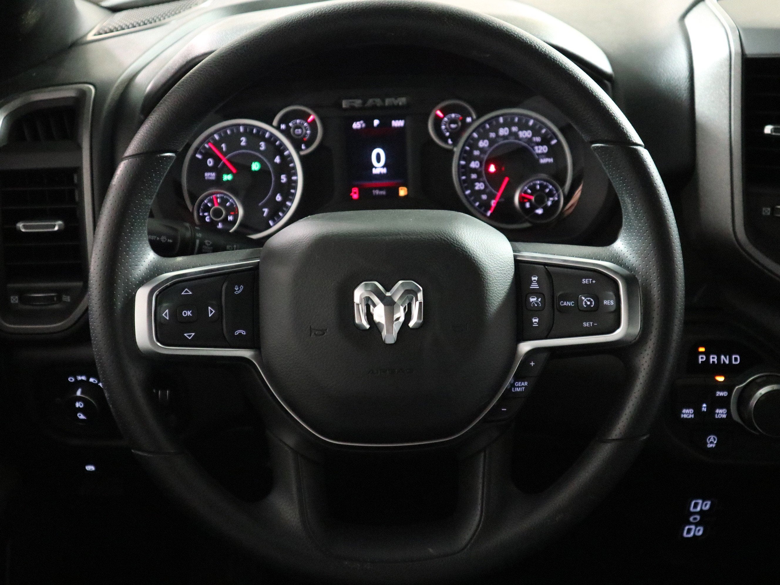 2026 RAM 1500 Express Crew Cab 4x4