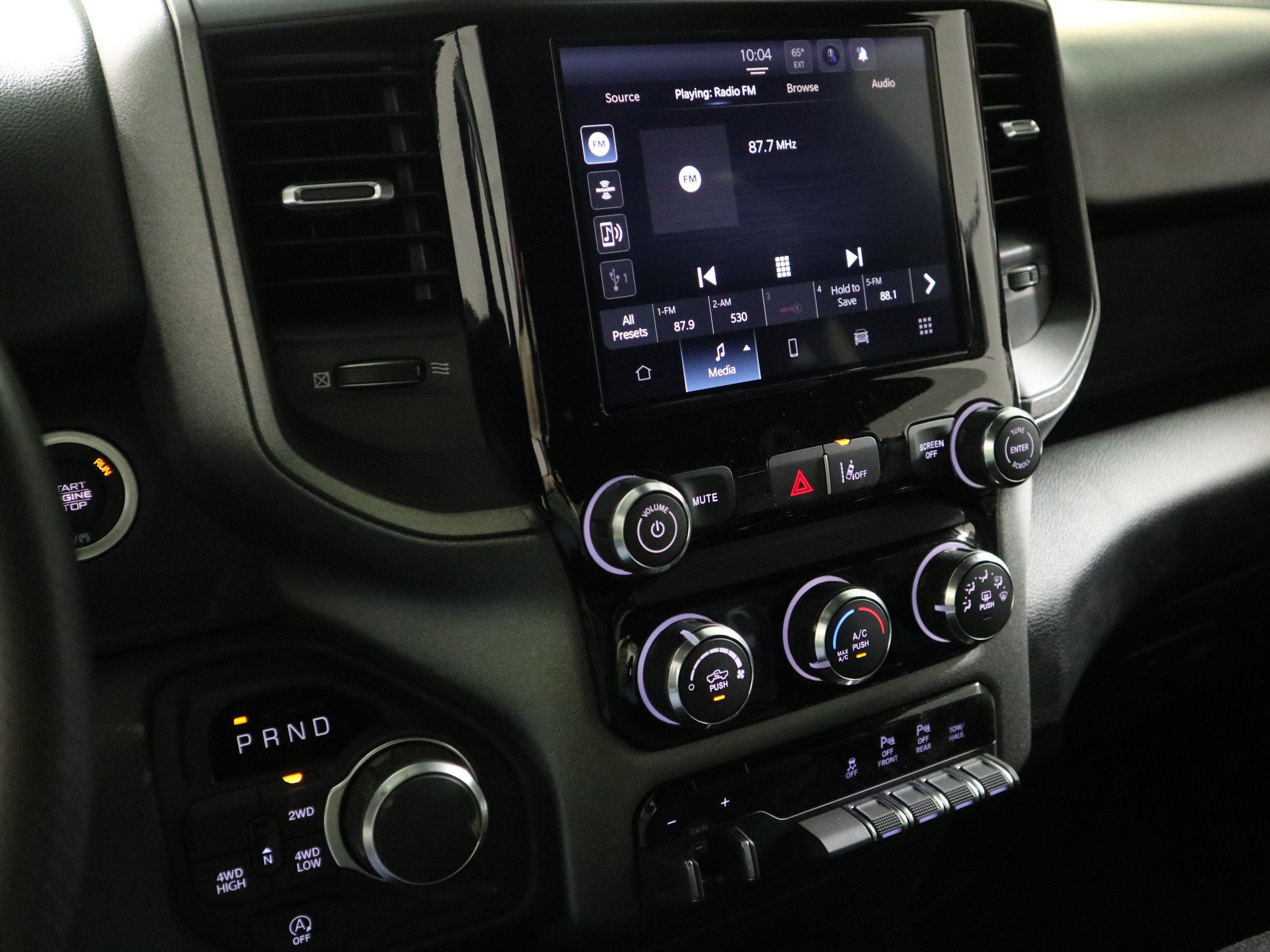 2026 RAM 1500 Express Crew Cab 4x4