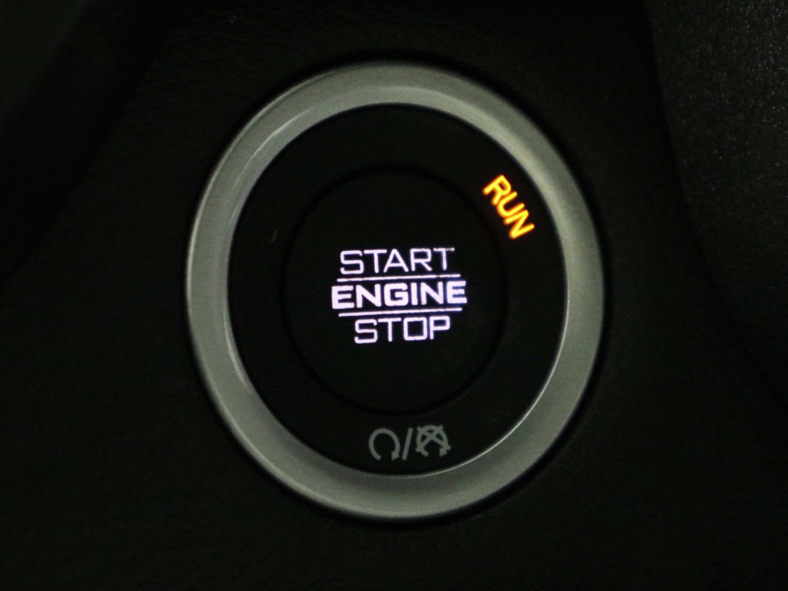 2026 RAM 1500 Express Crew Cab 4x4