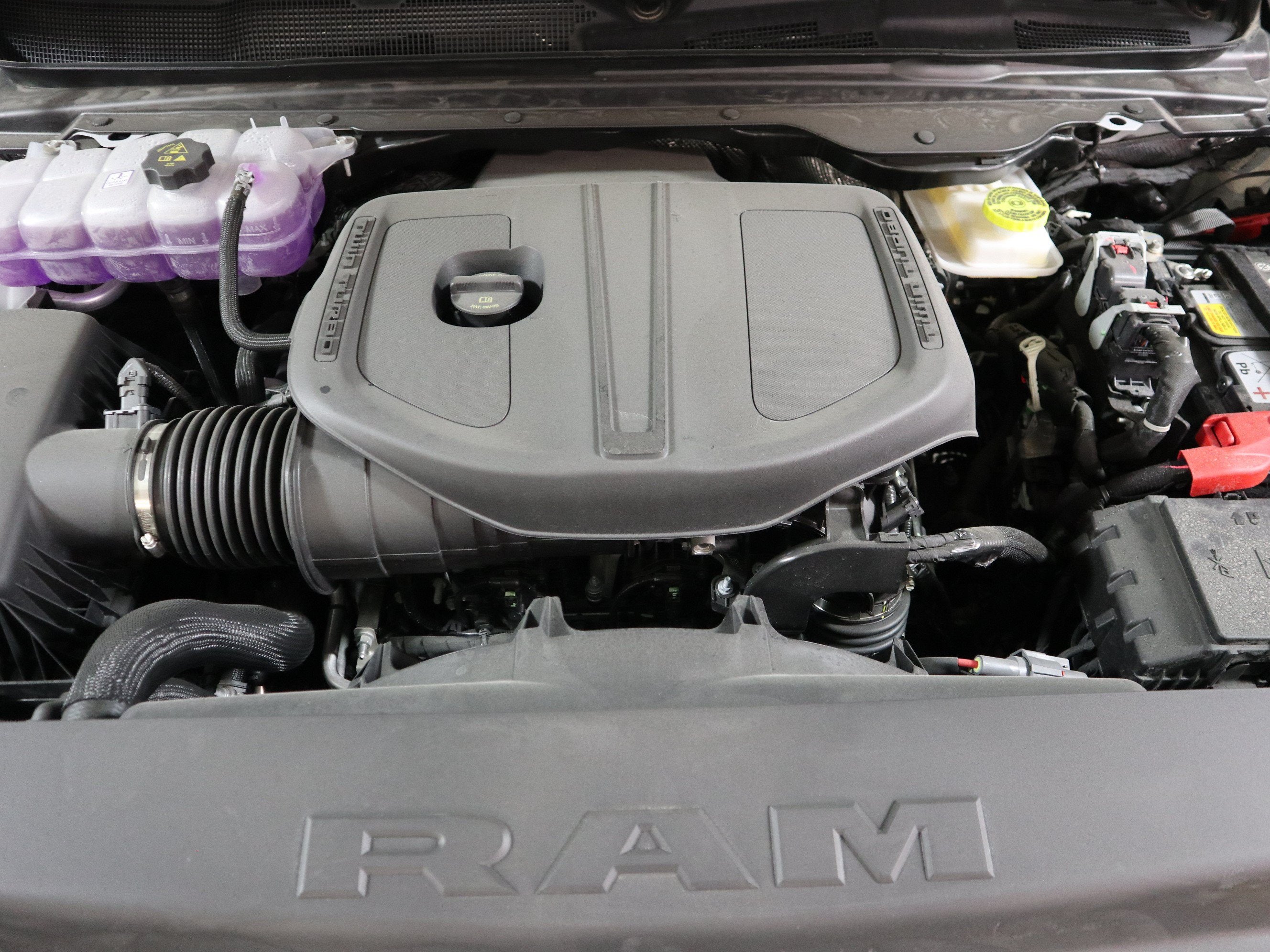 2026 RAM 1500 Express Crew Cab 4x4