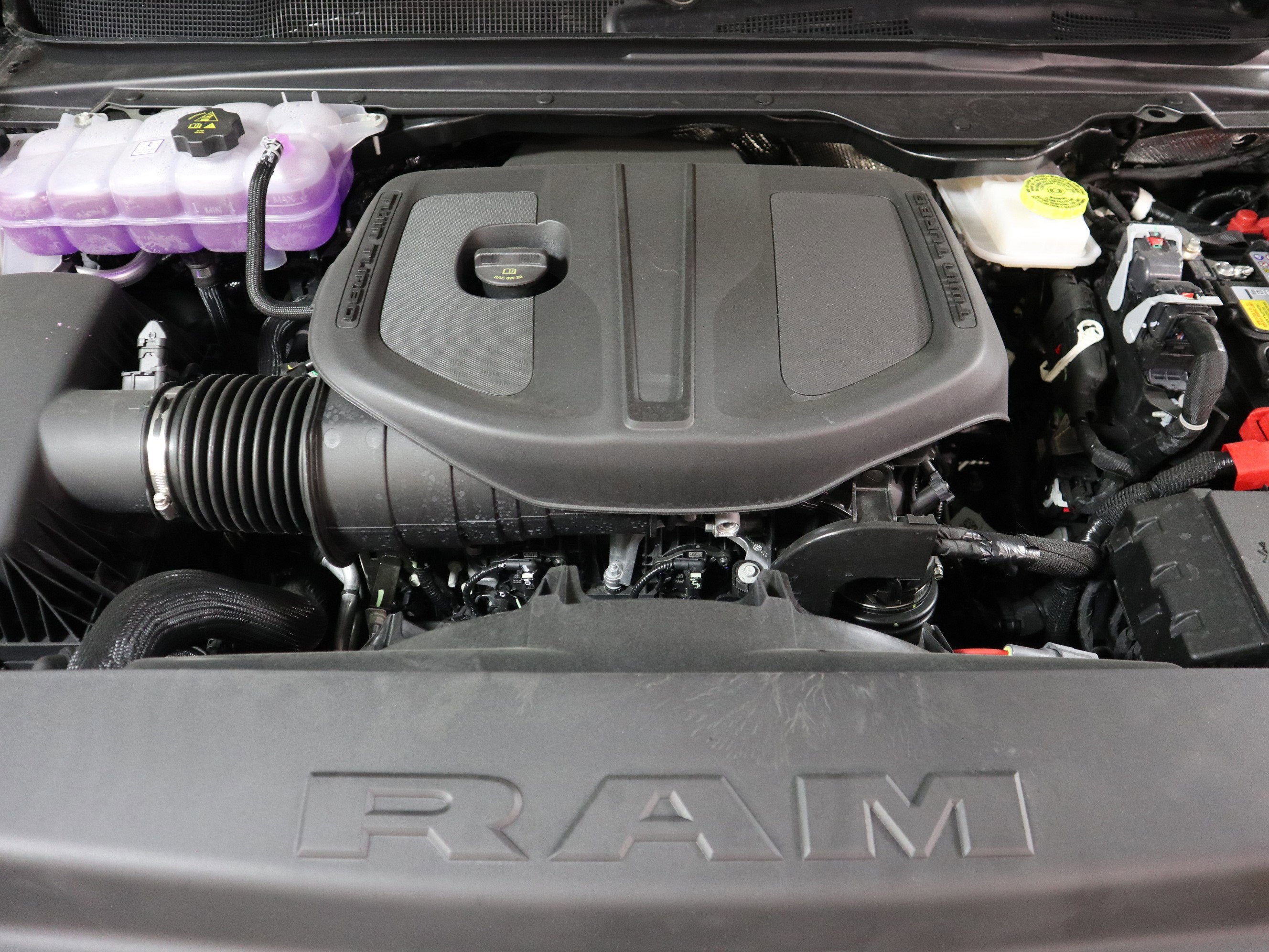 2026 RAM 1500 Express Crew Cab 4x4