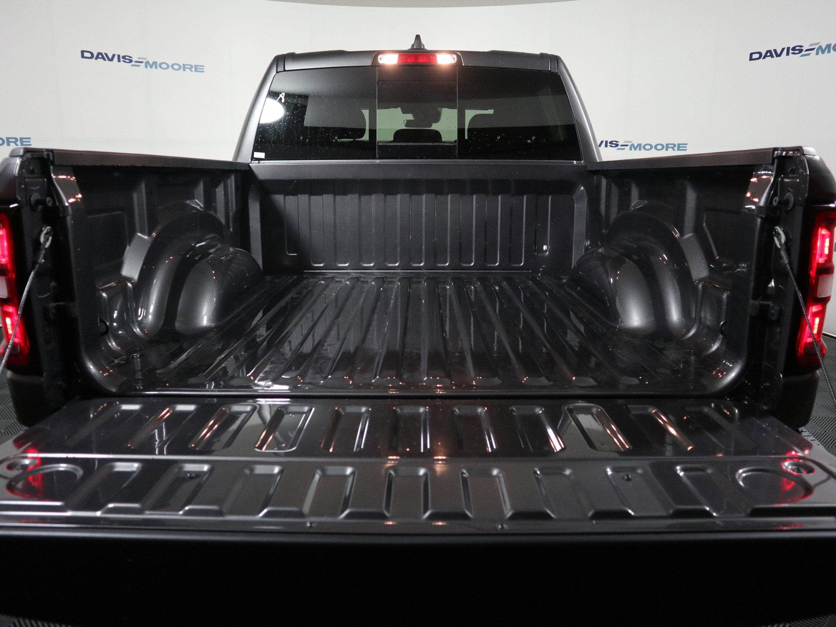 2026 RAM 1500 Express Crew Cab 4x4