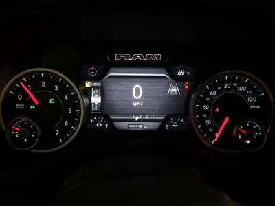 2026 RAM 1500 Express Crew Cab 4x4