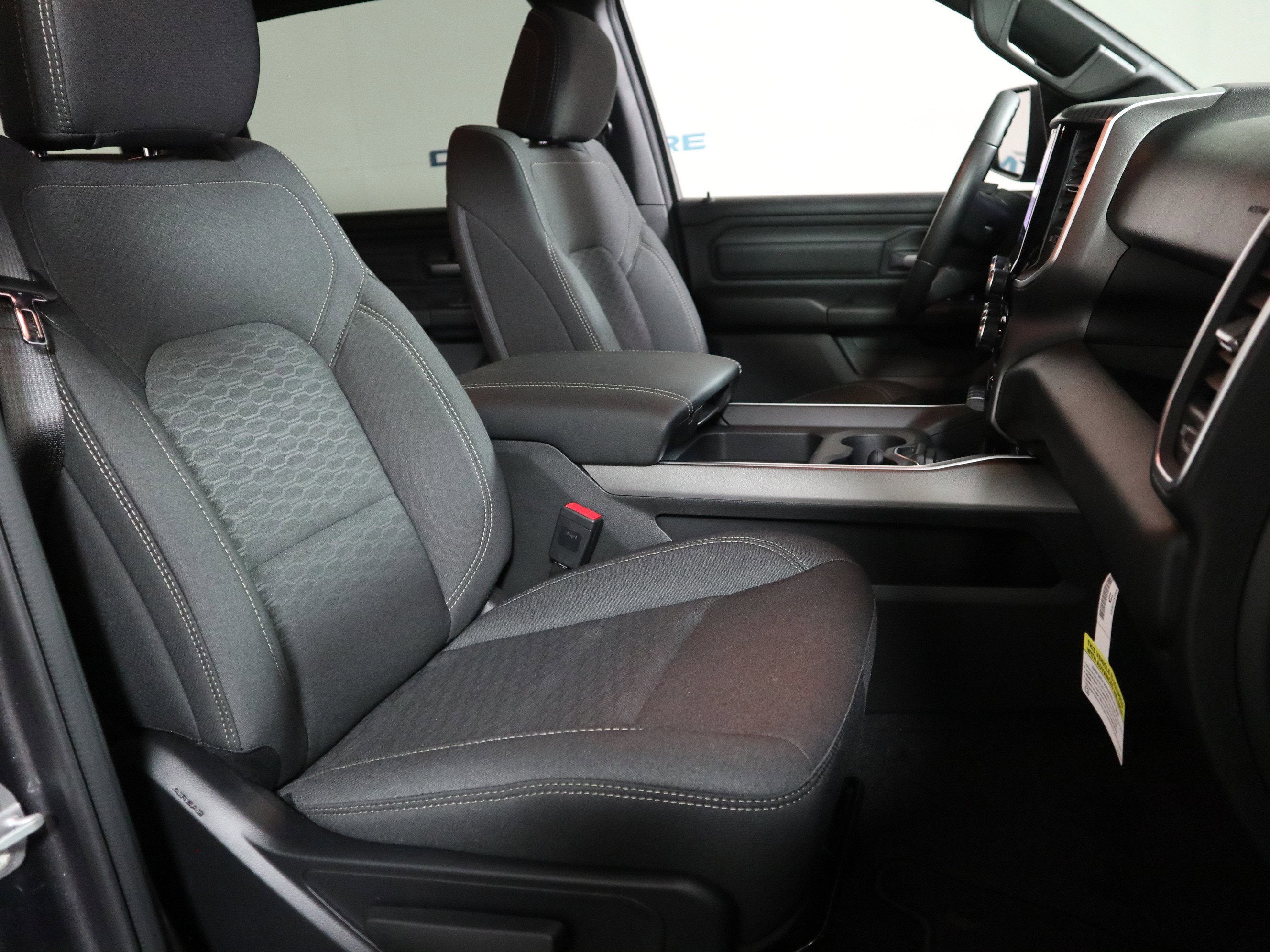 2026 RAM 1500 Express Crew Cab 4x4
