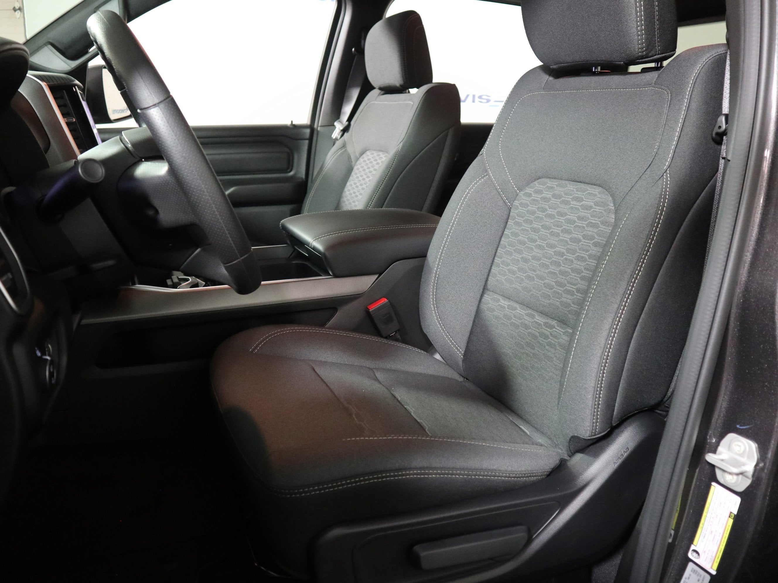 2026 RAM 1500 Express Crew Cab 4x4