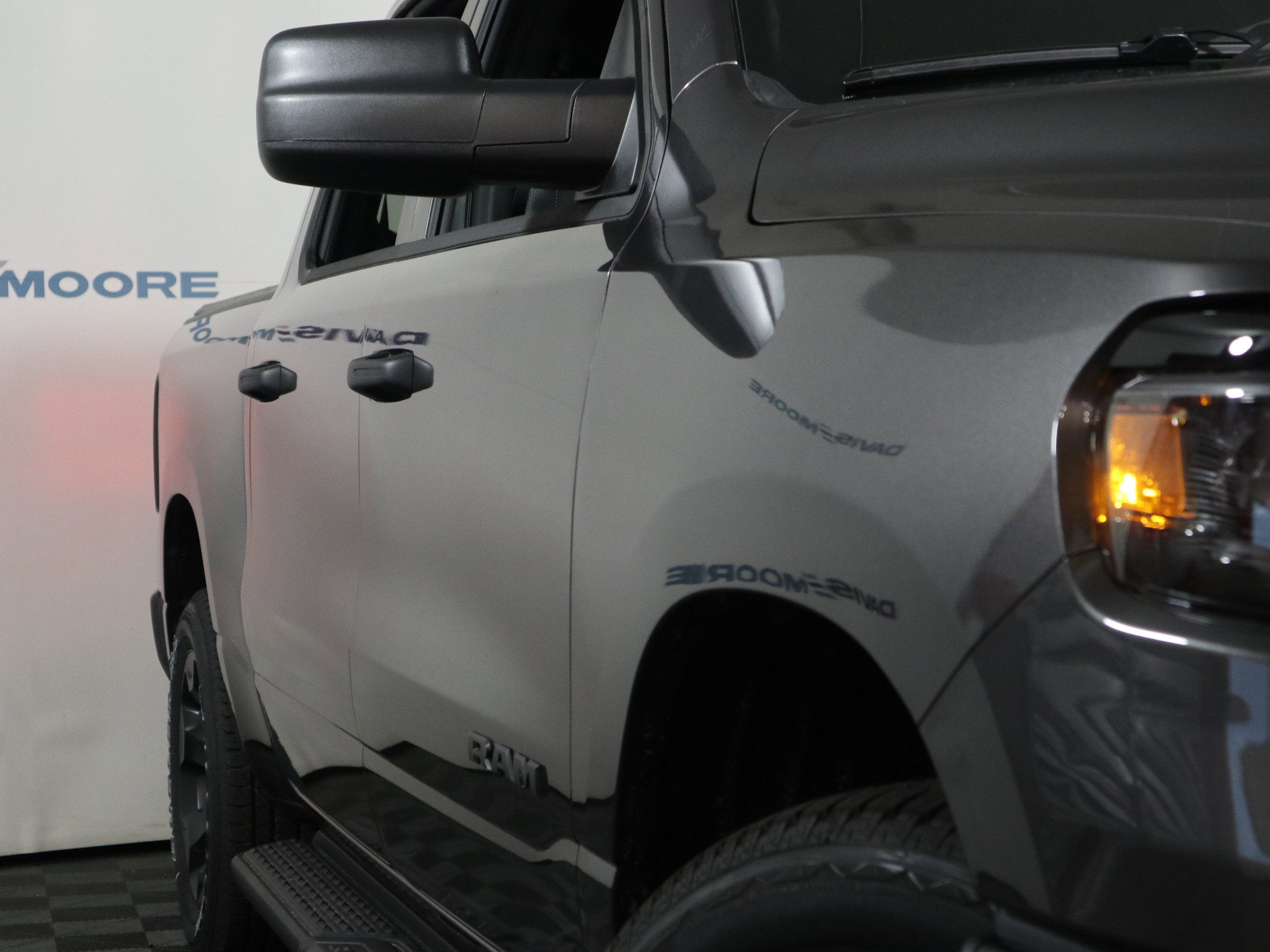 2026 RAM 1500 Express Crew Cab 4x4