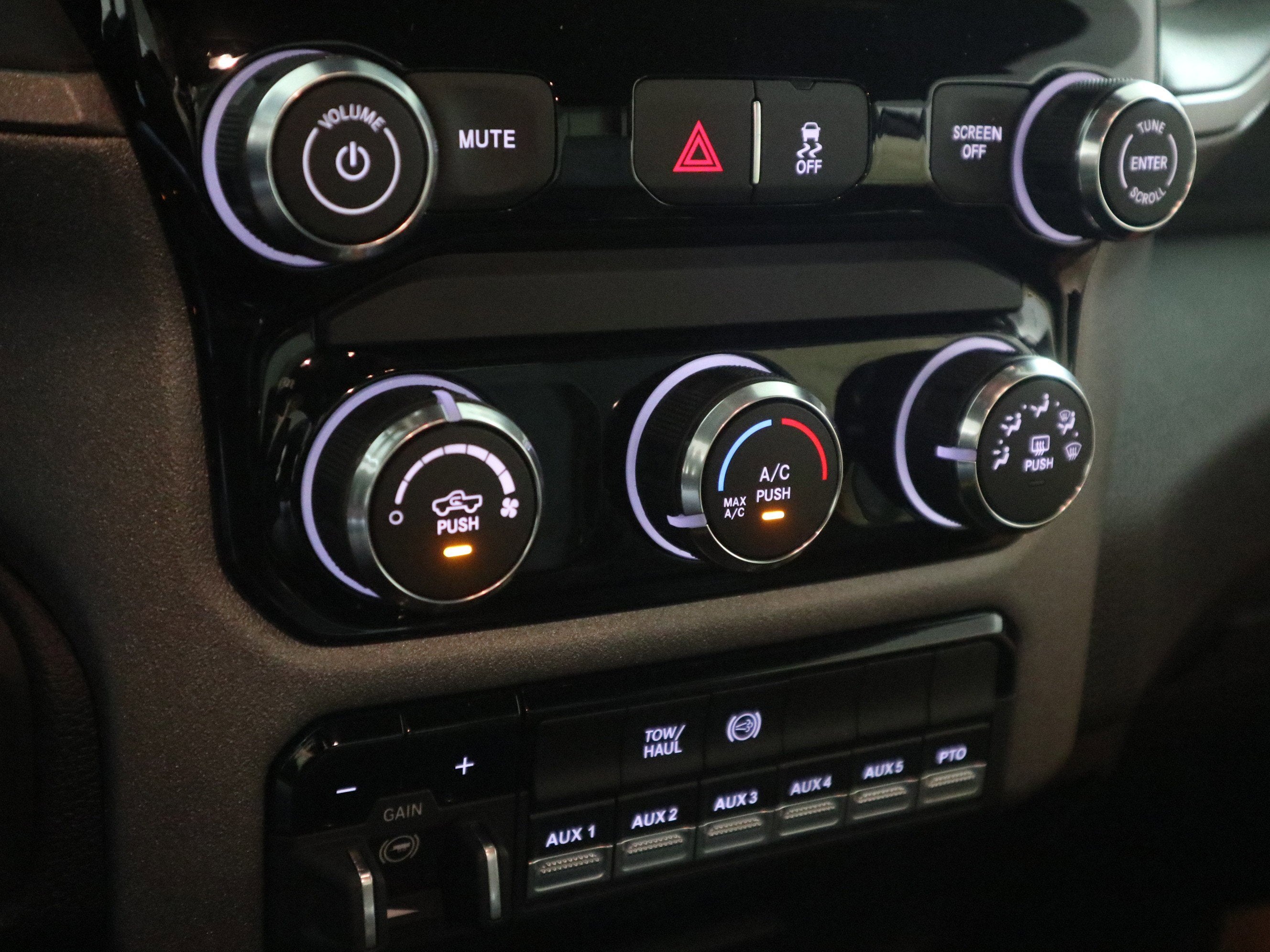 2026 RAM 5500 TRADESMAN