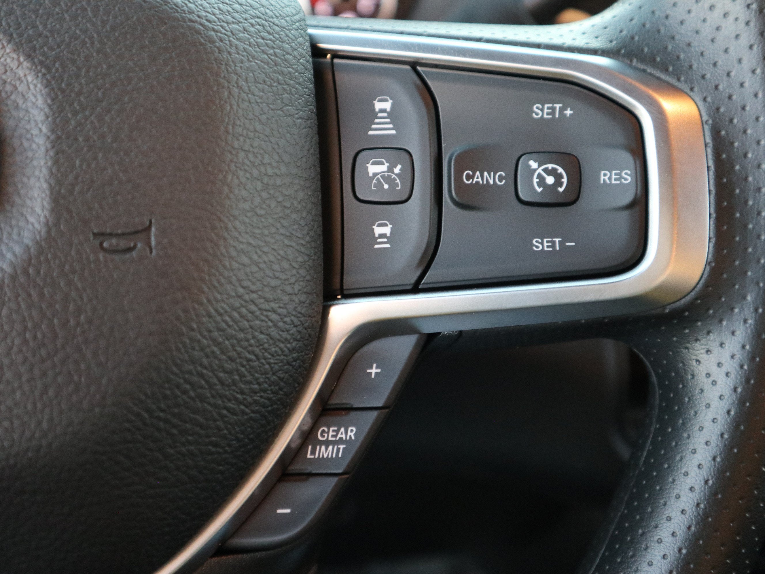 2027 RAM 3500 TRADESMAN