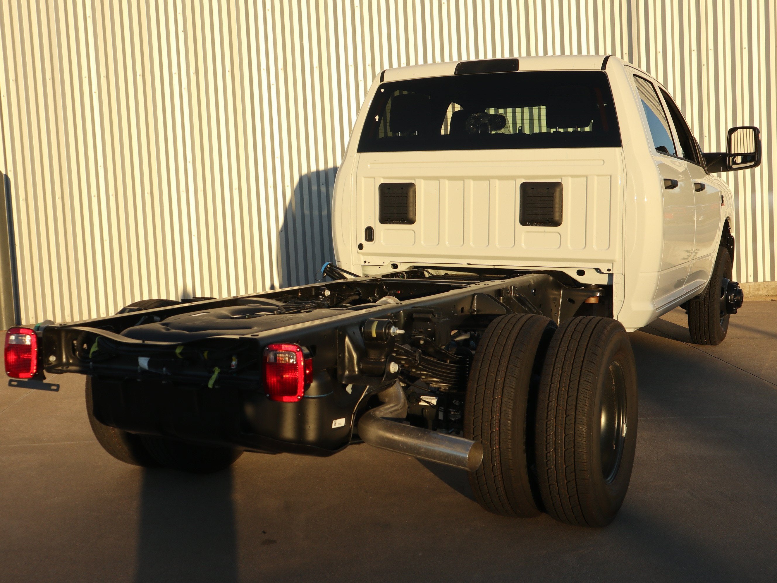 2027 RAM 3500 TRADESMAN