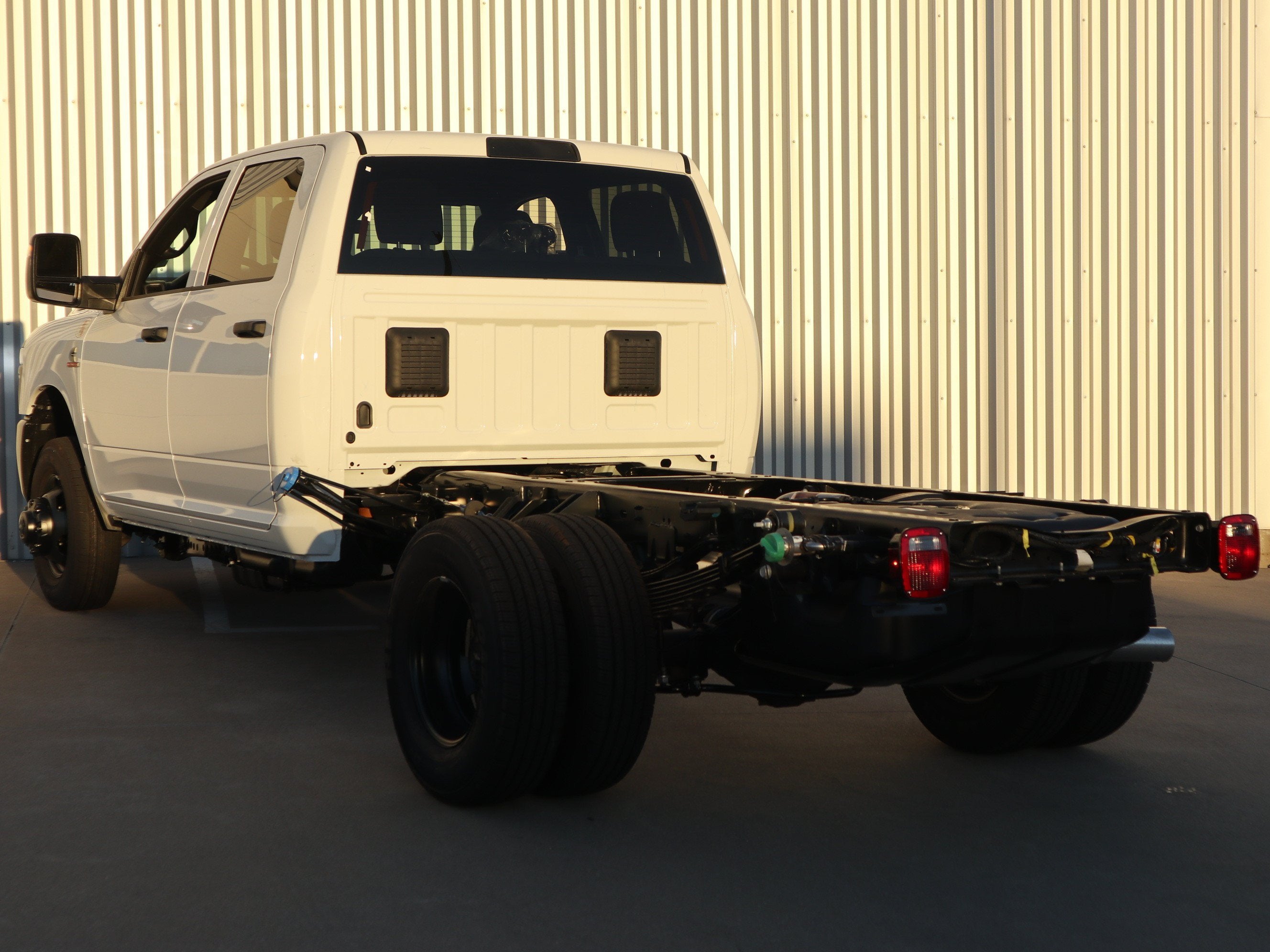 2027 RAM 3500 TRADESMAN