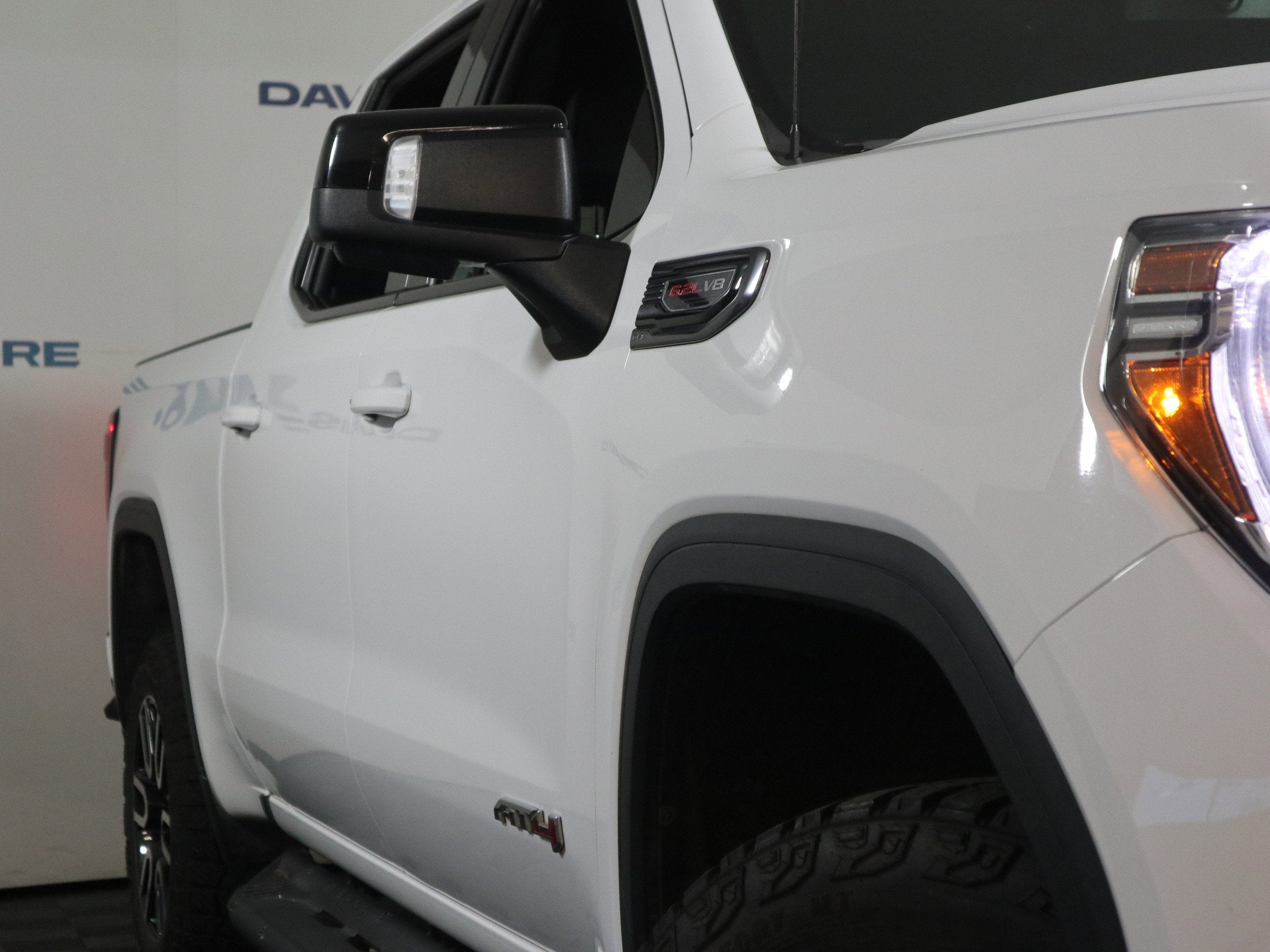 2021 GMC Sierra 1500 AT4 Crew Cab 4WD