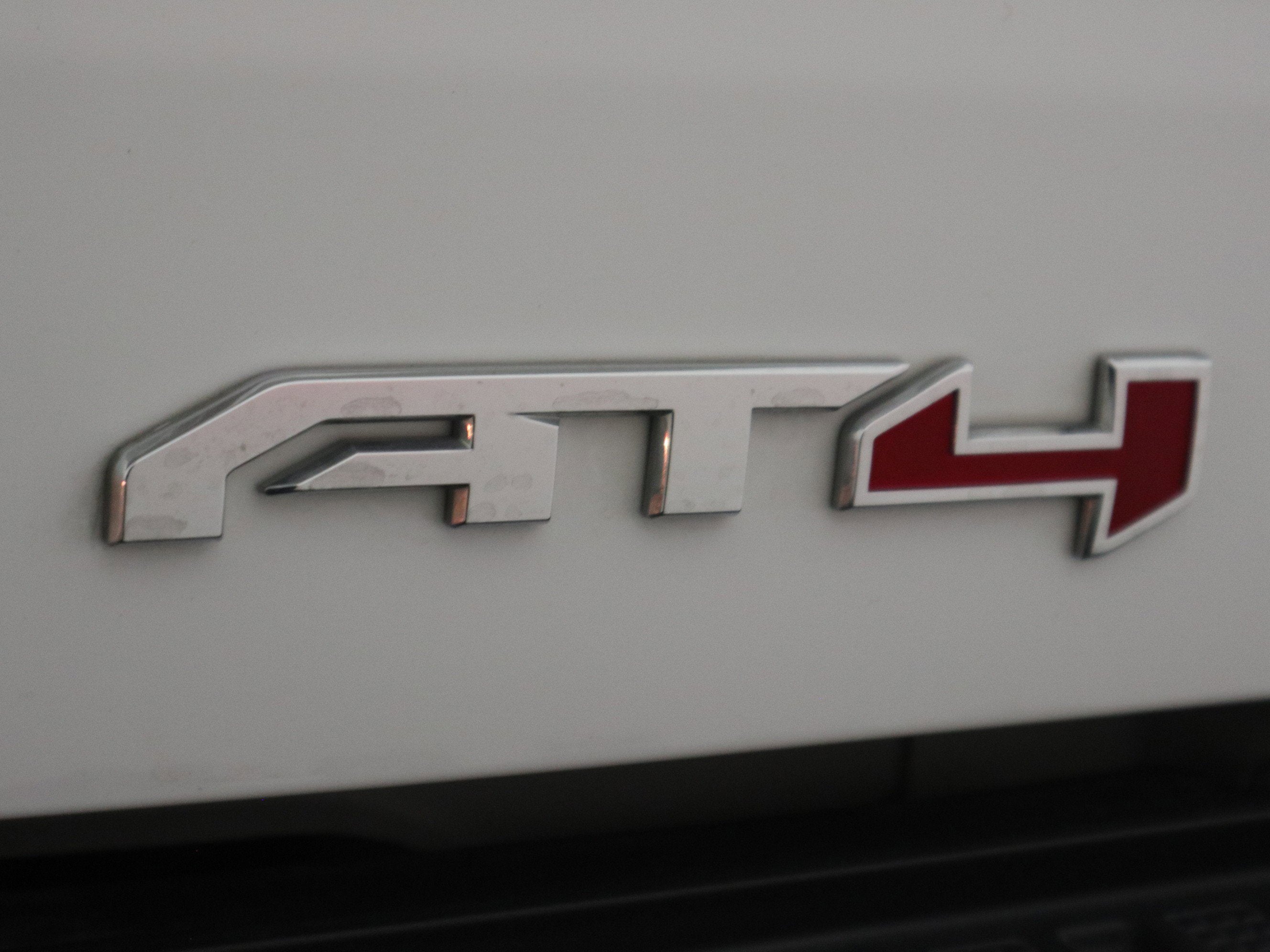 2021 GMC Sierra 1500 AT4 Crew Cab 4WD