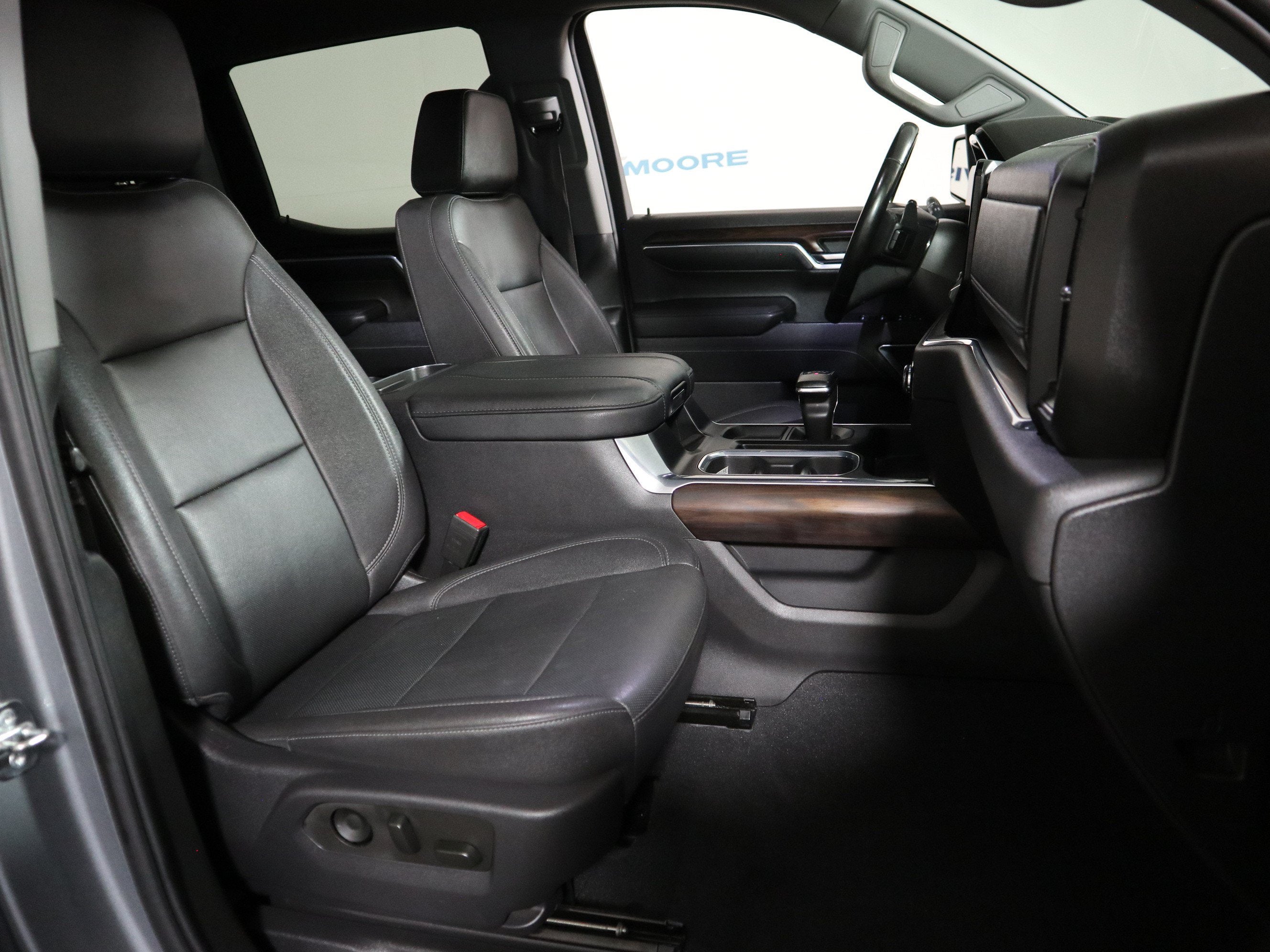 2023 GMC Sierra 1500 SLT Crew Cab 4WD