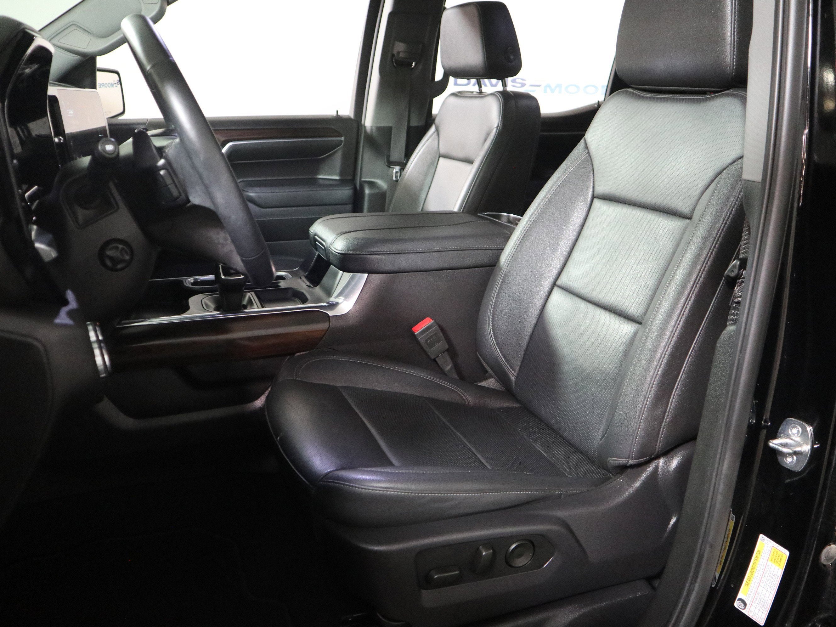 2024 GMC Sierra 1500 SLT Crew Cab 4WD