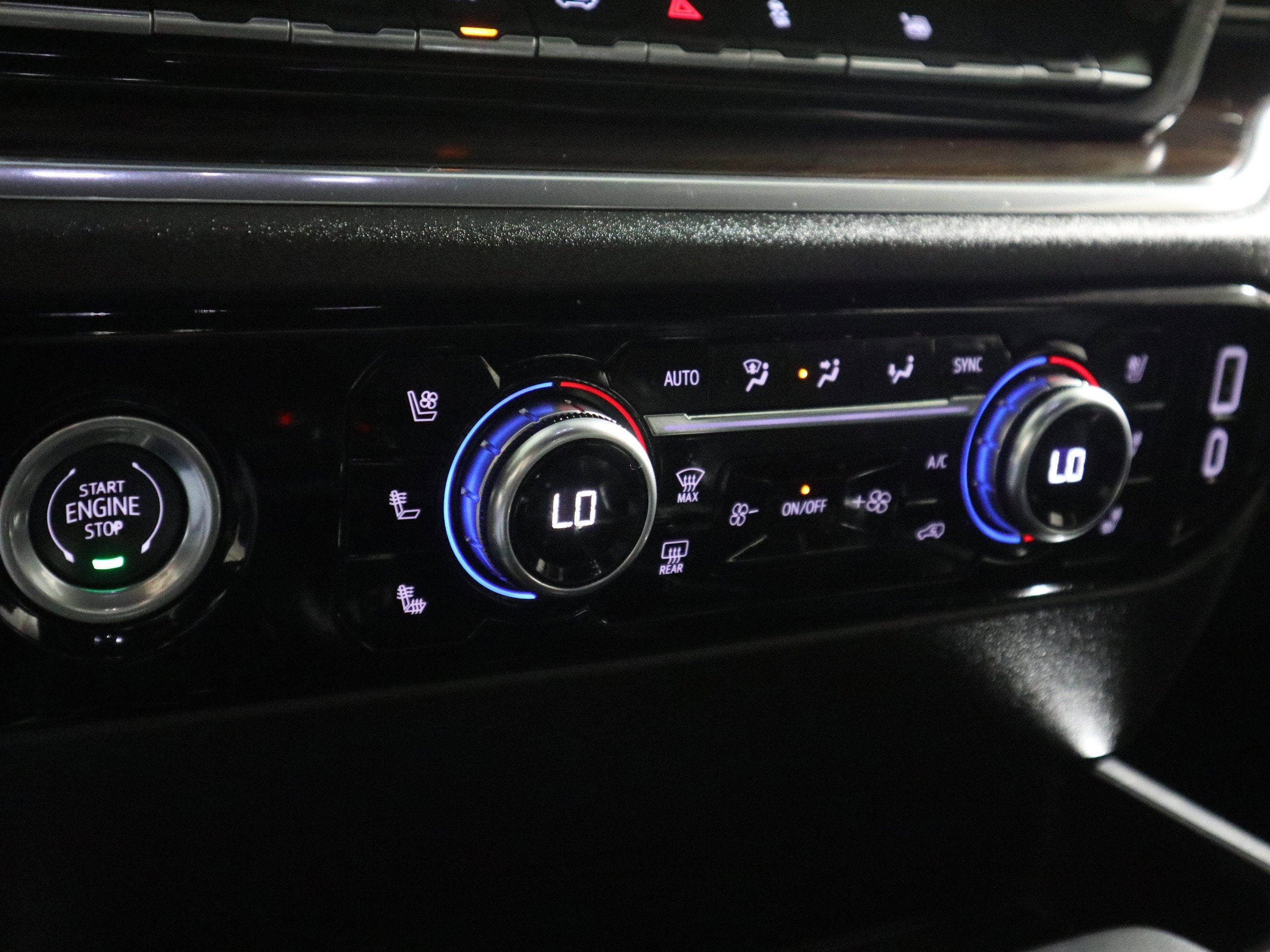 2024 GMC Sierra 1500 SLT Crew Cab 4WD