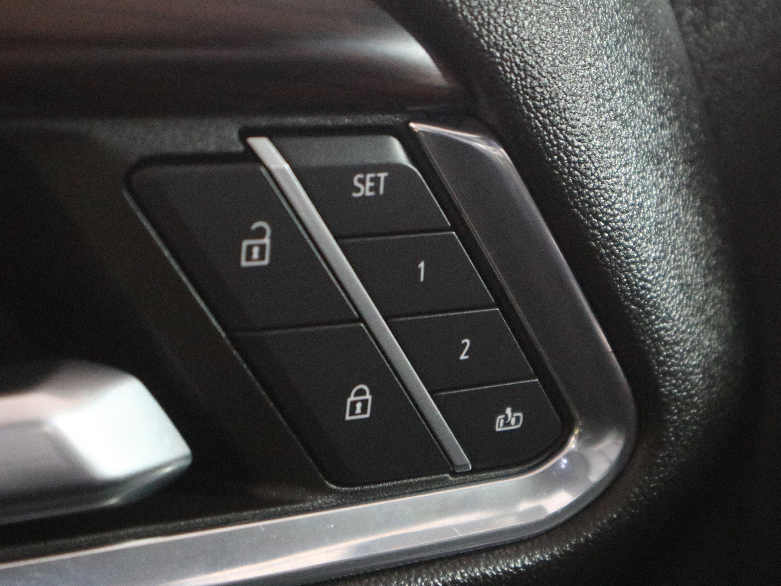 2024 GMC Sierra 1500 SLT Crew Cab 4WD