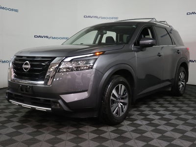2022 Nissan Pathfinder SL 4WD