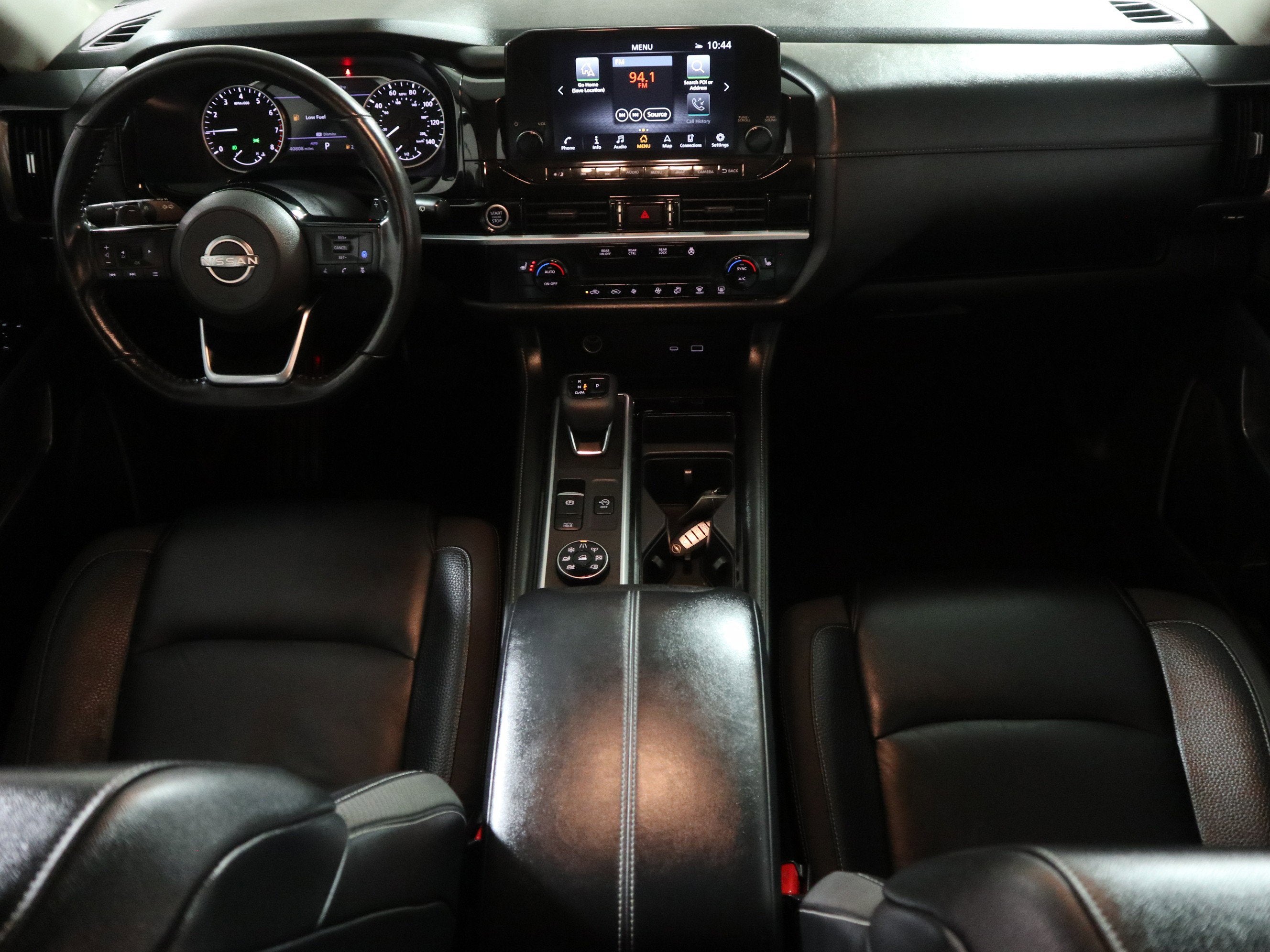 2022 Nissan Pathfinder SL 4WD